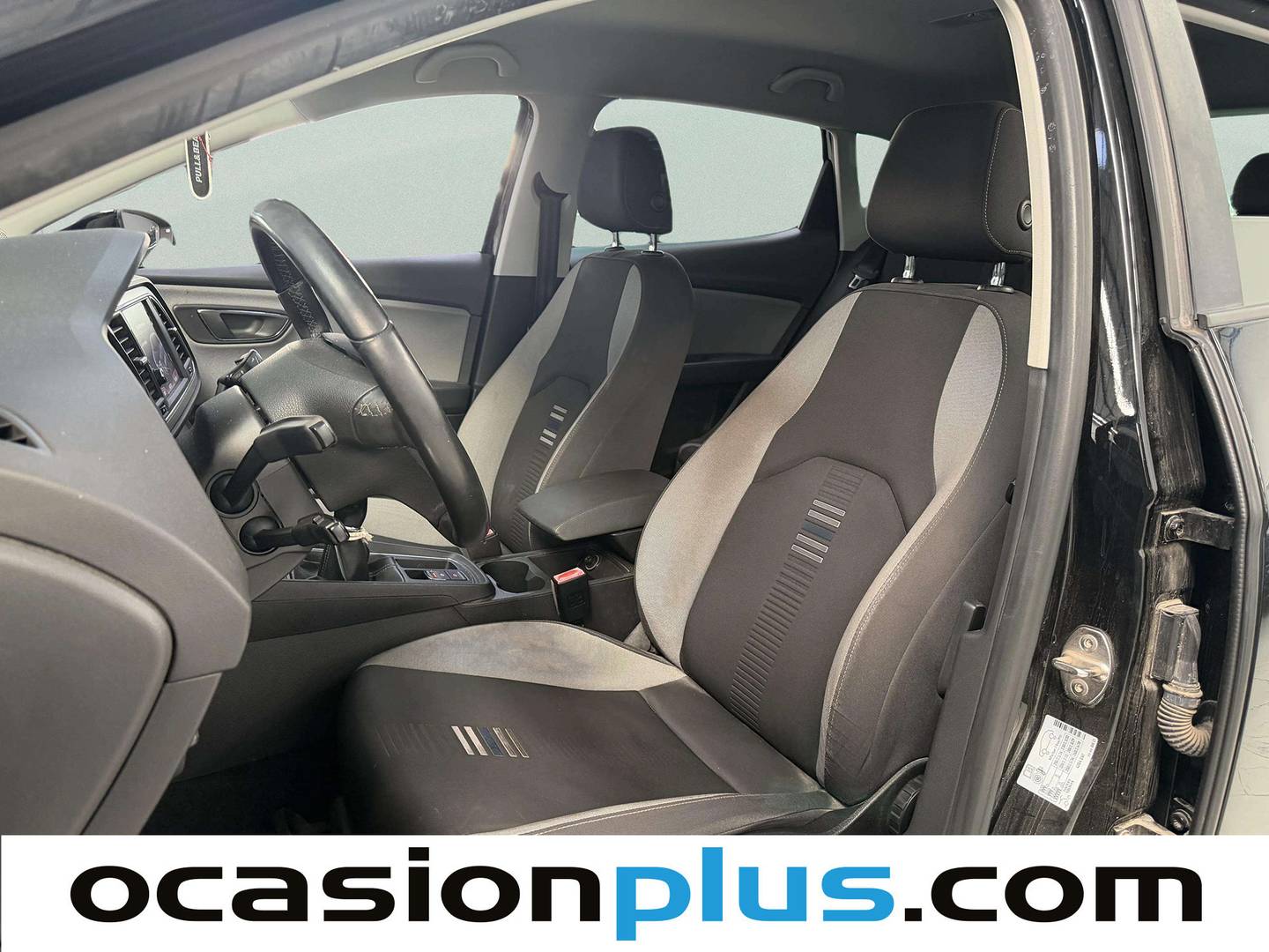 Foto asientos delanteros Seat León Seat León 1.5 TSI S&S Style Visio Edition (130 CV)