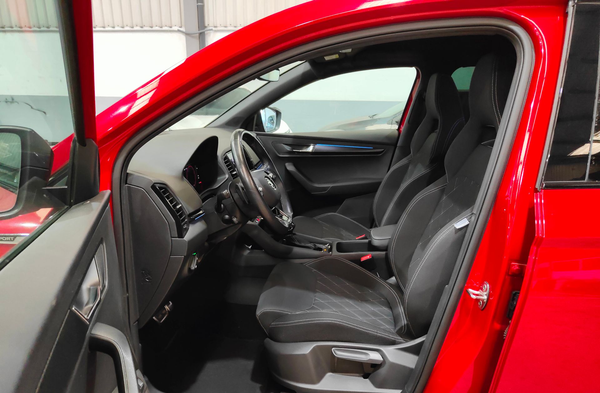 Škoda Karoq 1.5 TSI ACT Sportline DSG - foto 10
