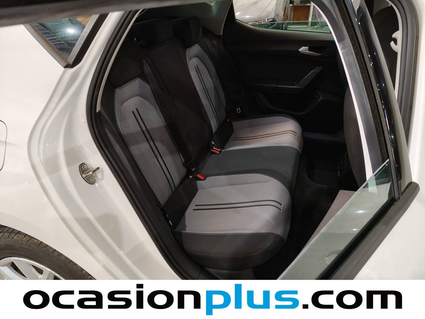 Foto asientos traseros Seat León SEAT León 2.0 TDI S&S Style Go (115 CV)