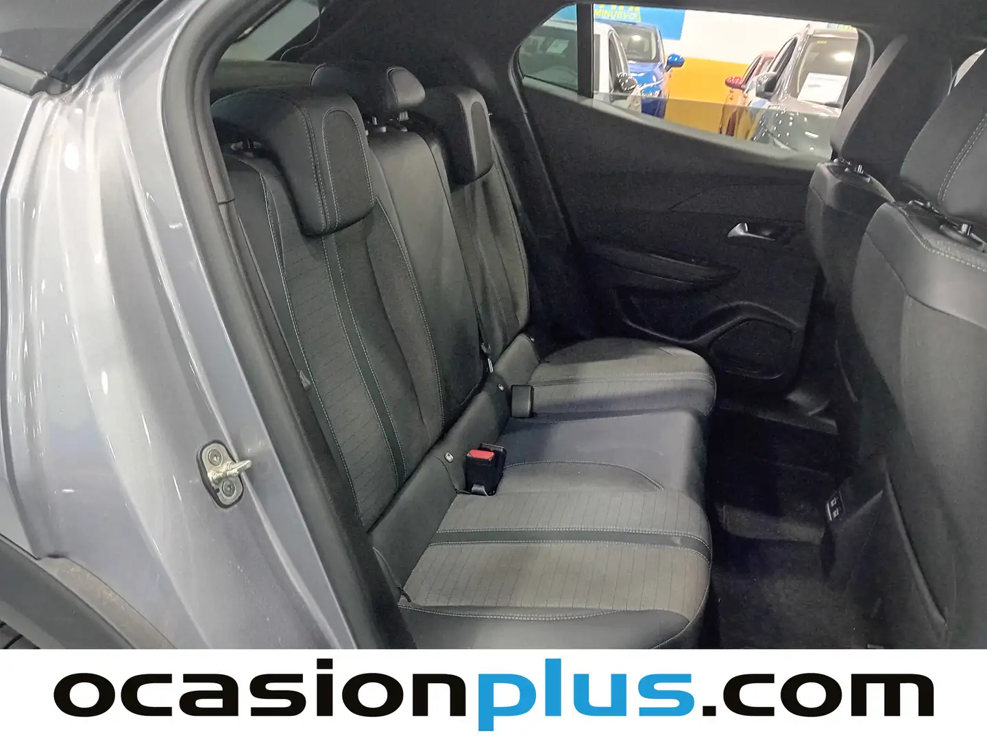 Foto Peugeot 2008 Peugeot 2008 PureTech 130 S&S Allure Pack EAT8 (130 CV)