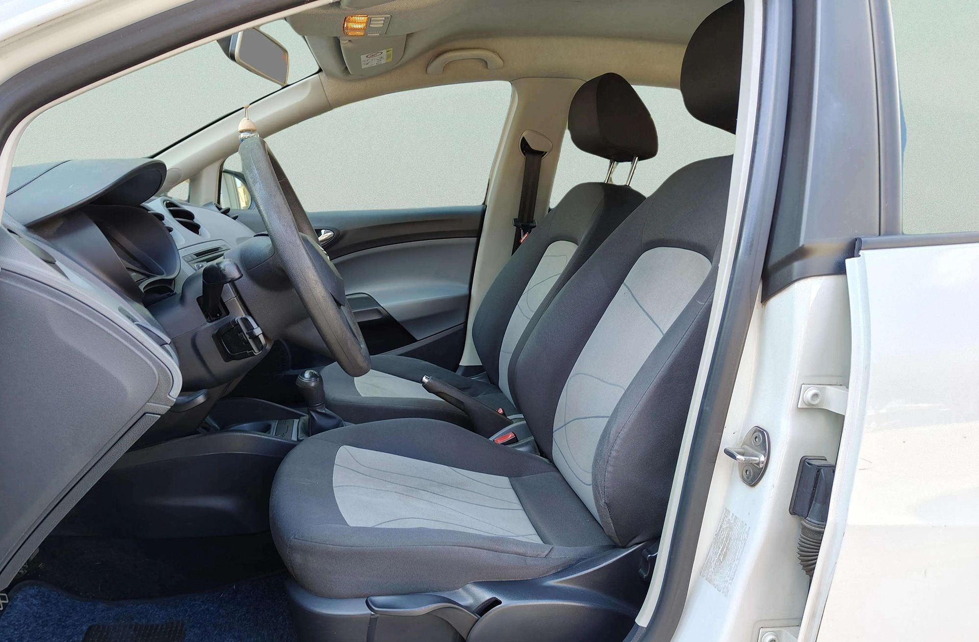 SEAT Ibiza 1.2 TDI Reference - foto 8