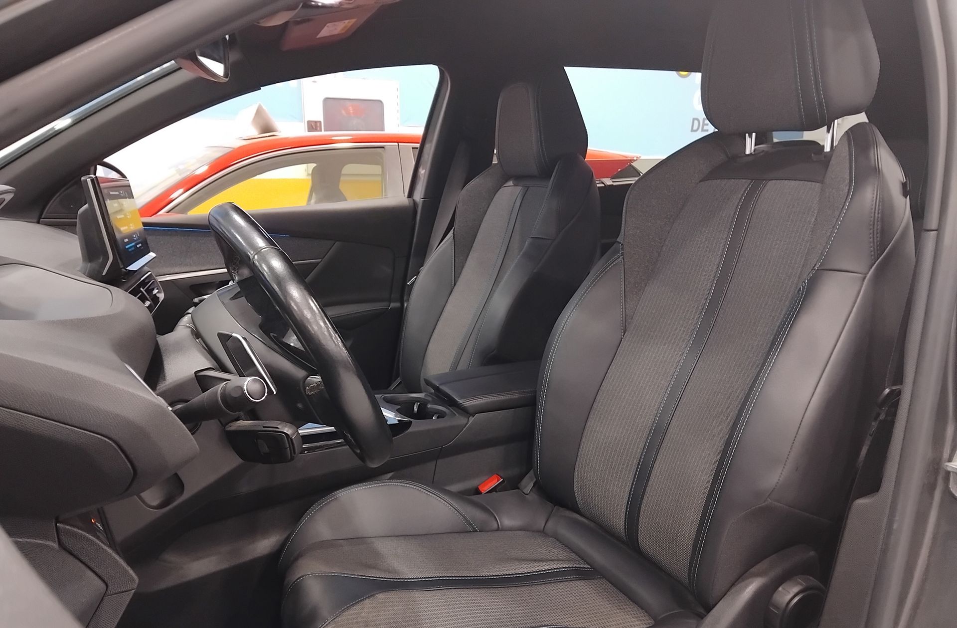 Peugeot 5008 PureTech 130 Allure Pack EAT8 7 plazas - foto 12