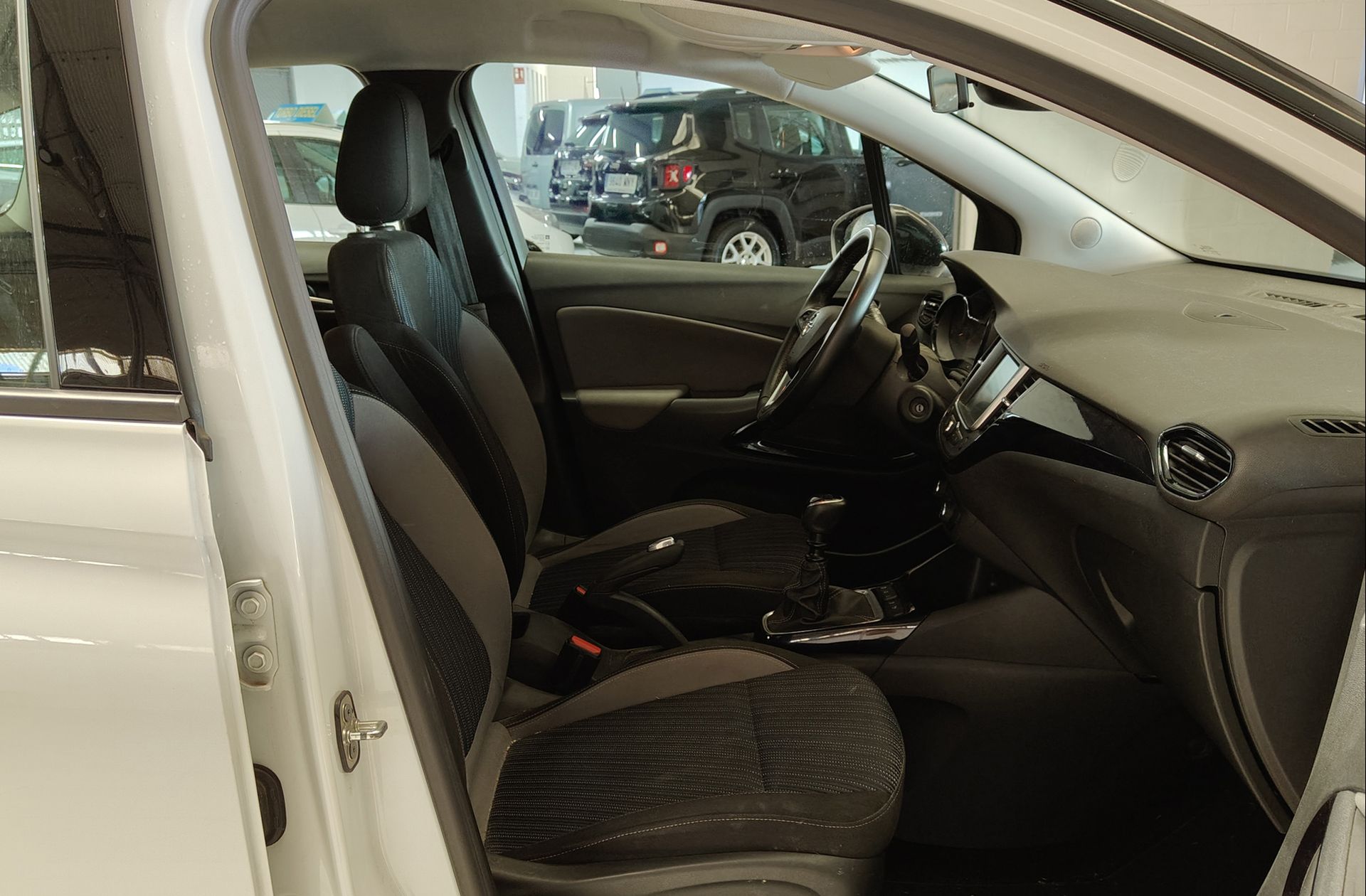 Opel Crossland 1.2 Design Line 120 Aniversario - foto 15