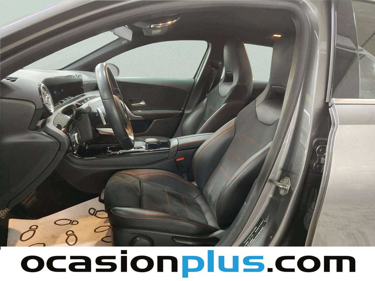 Foto asientos delanteros Mercedes Clase A Mercedes Clase A 180 d (116 CV) Pack AMG