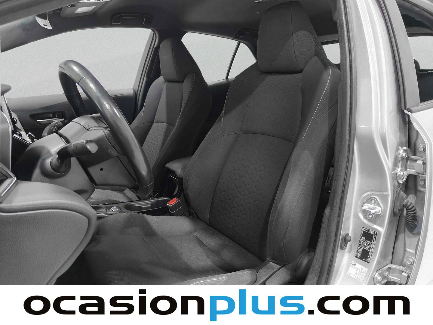 Foto asientos delanteros Toyota Corolla Toyota Corolla 1.8 125 Híbrido Active Tech E-CVT (122 CV)