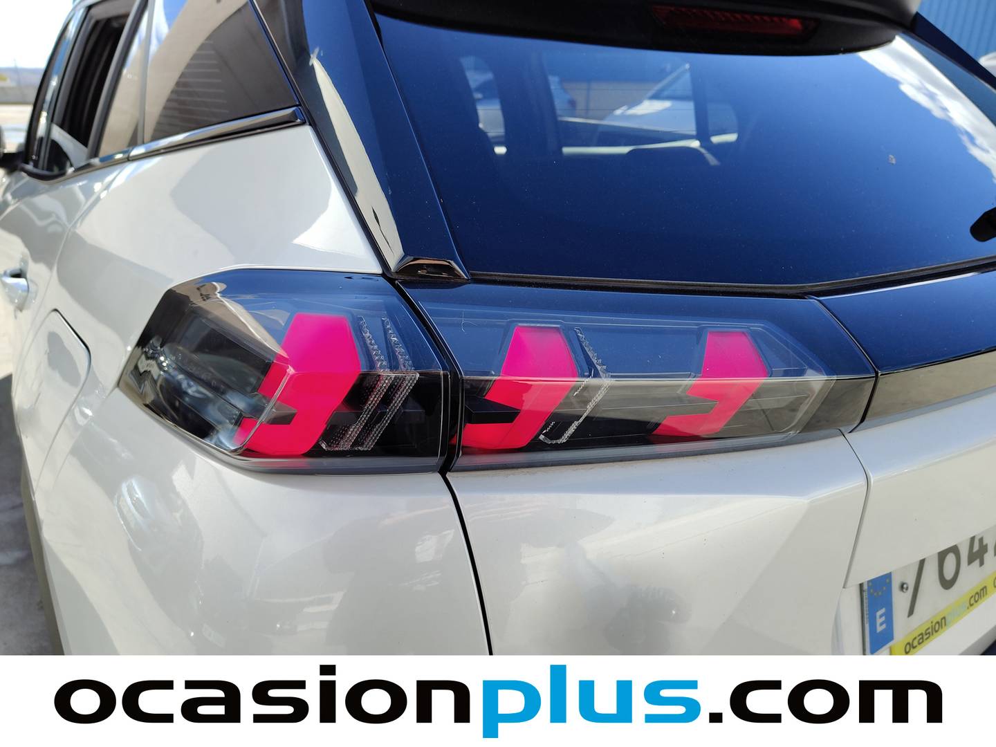 Foto Peugeot 2008 Peugeot 2008 PureTech 130 S&S GT (130 CV)