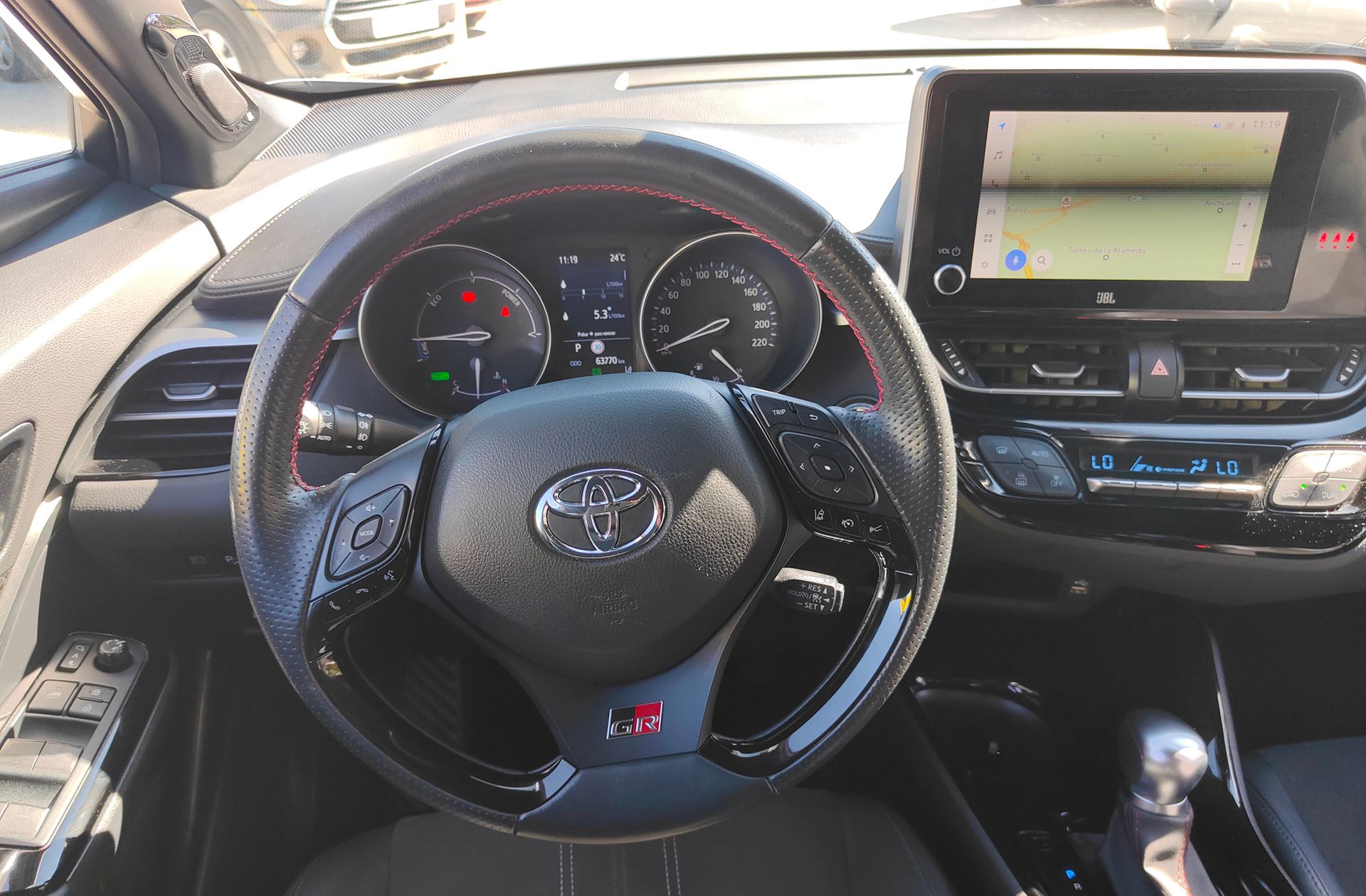 Toyota C-HR 180H GR Sport - foto 24