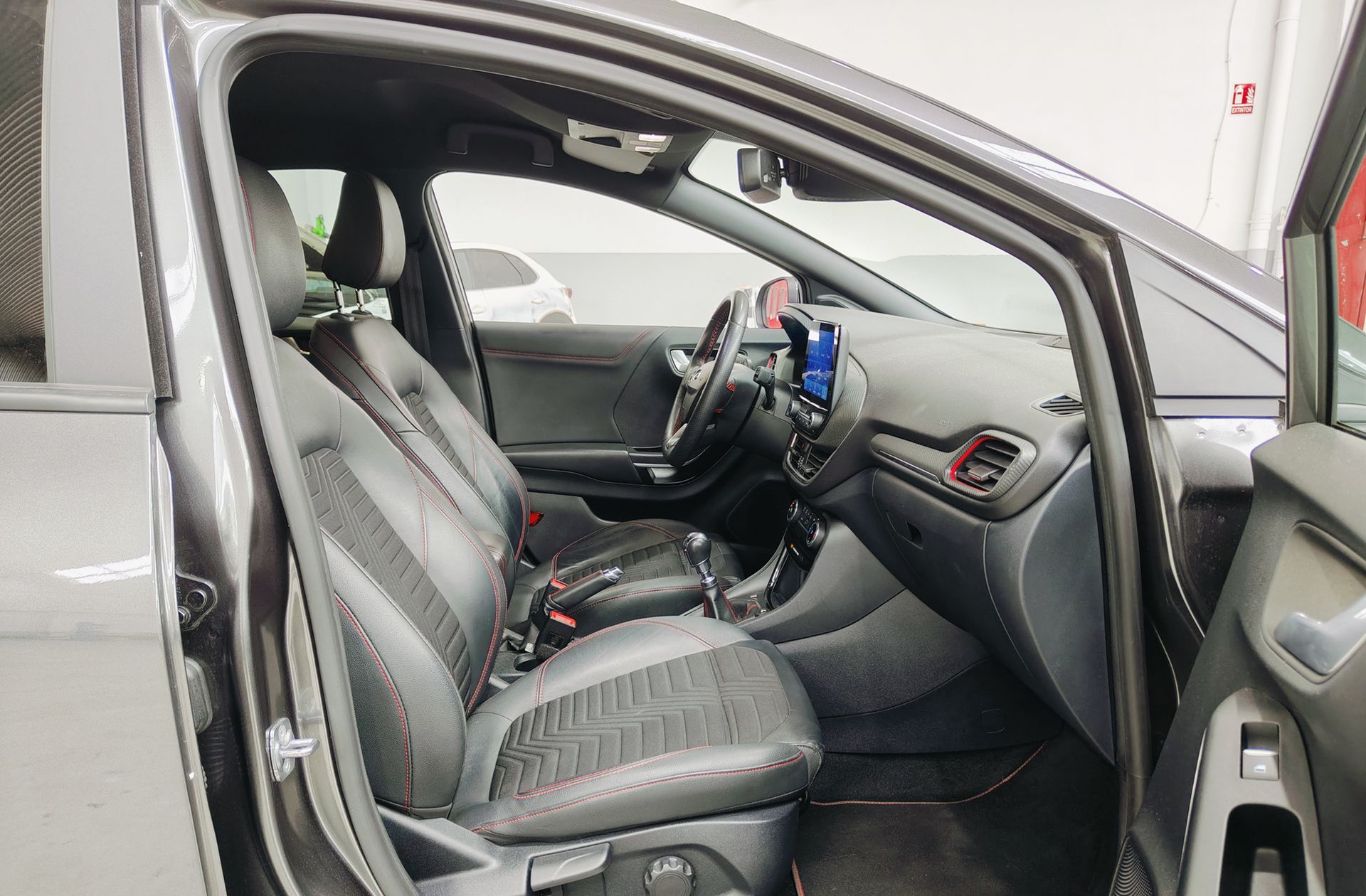 Ford Puma 1.5 EcoBlue ST-Line X - foto 21