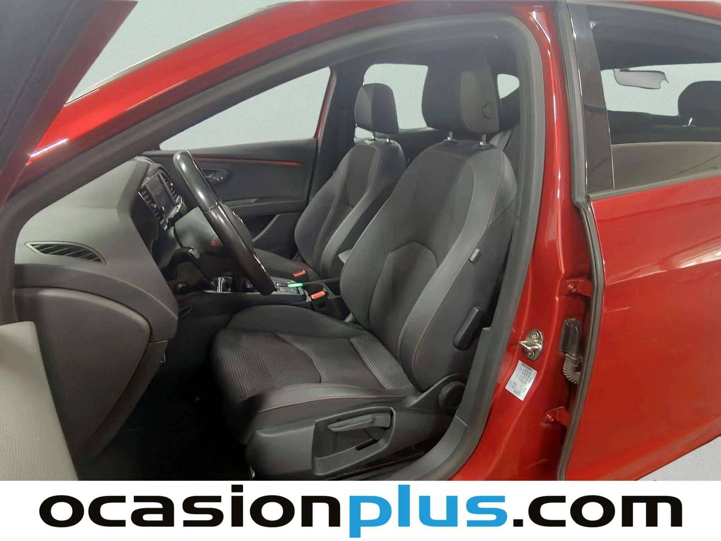 Foto asientos delanteros Seat León Seat León 1.5 TSI S&S FR (150 CV)