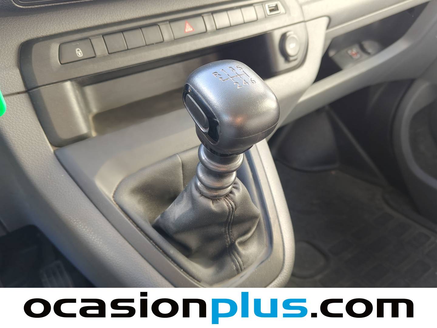 Opel Vivaro Opel Vivaro Furgon 1.5 Diesel DC M Standart Express M.P (120 CV) de segunda mano