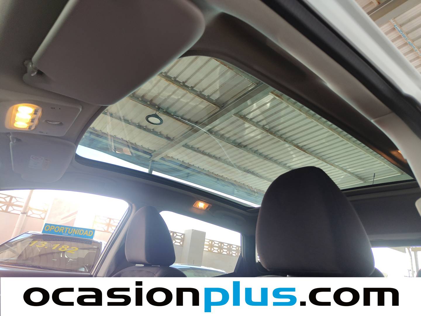 Extras y acabados del Nissan QASHQAI Nissan Qashqai 1.6 dCi N-Connecta 4x2 (130 CV)