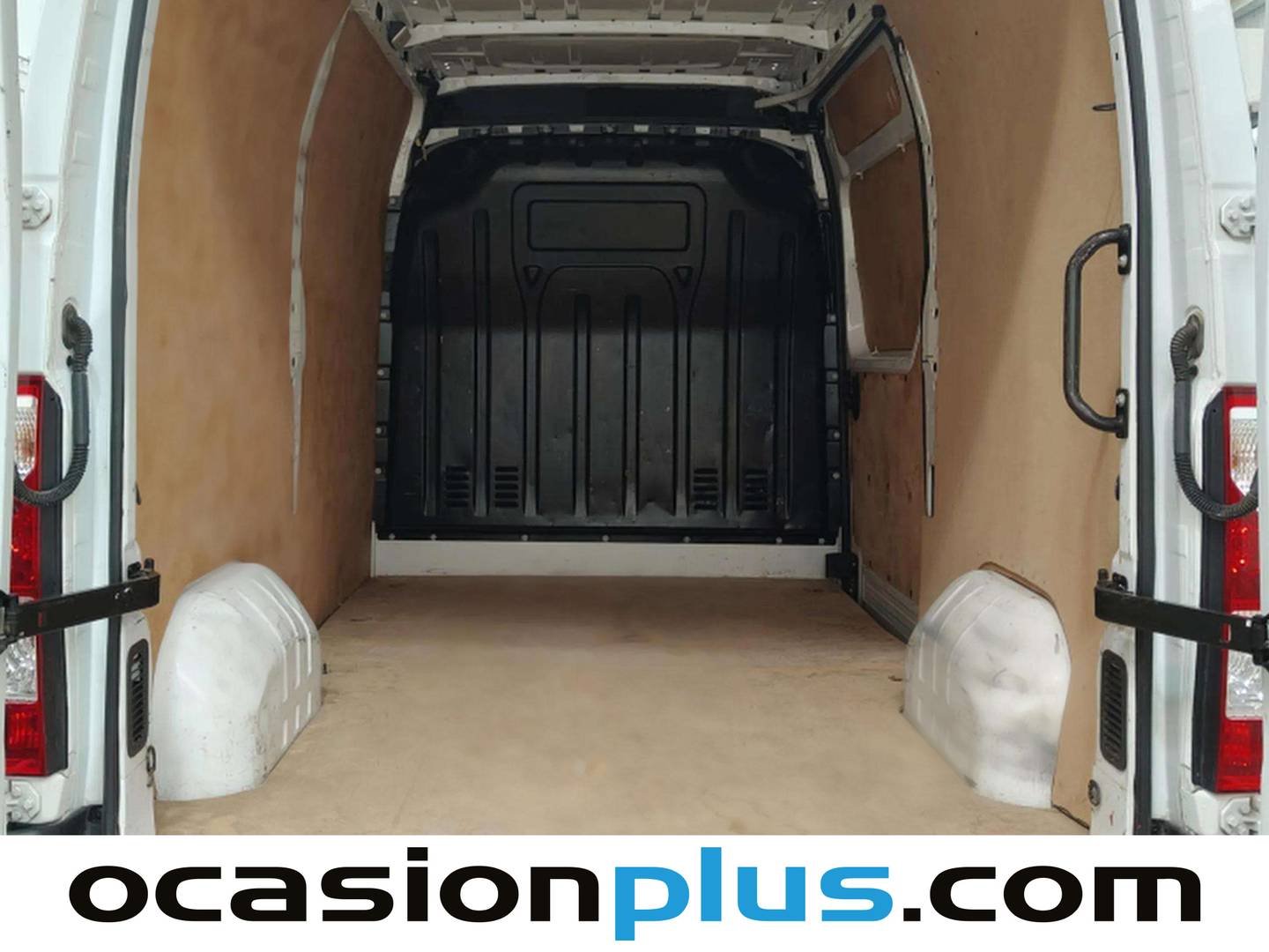 Foto asientos traseros Renault Master Furgon Renault Master Furgon L2H2 3300 Blue dCi  (150 CV)