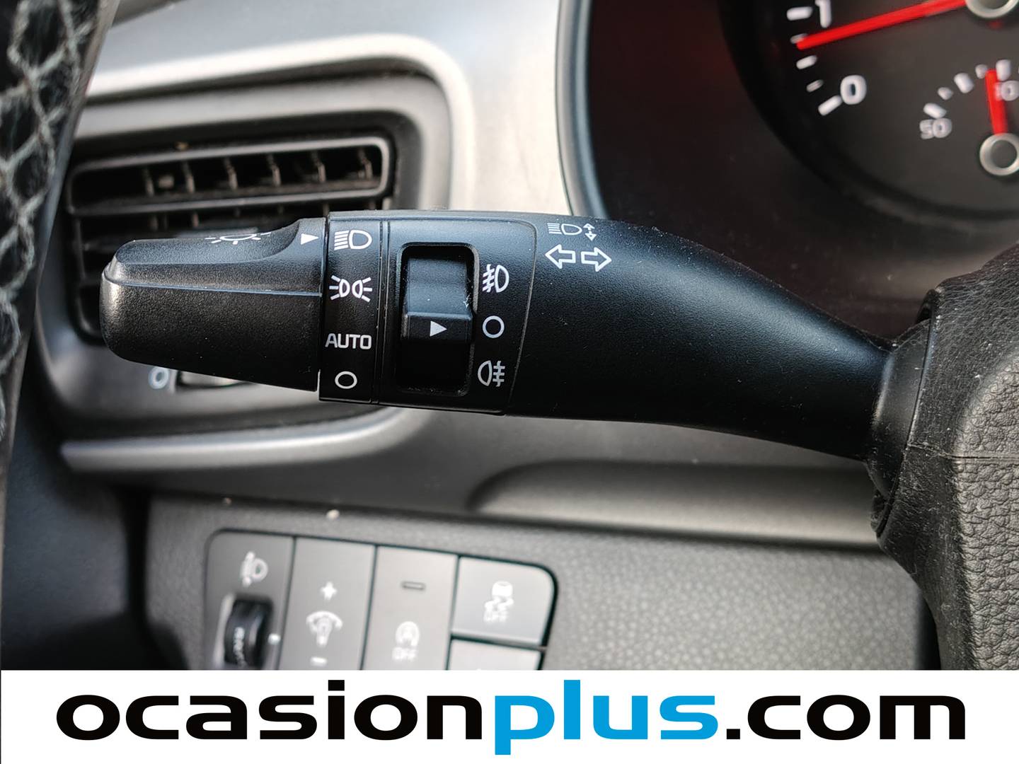 Equipamiento del KIA Stonic Kia Stonic 1.2 DPi Concept (84 CV)