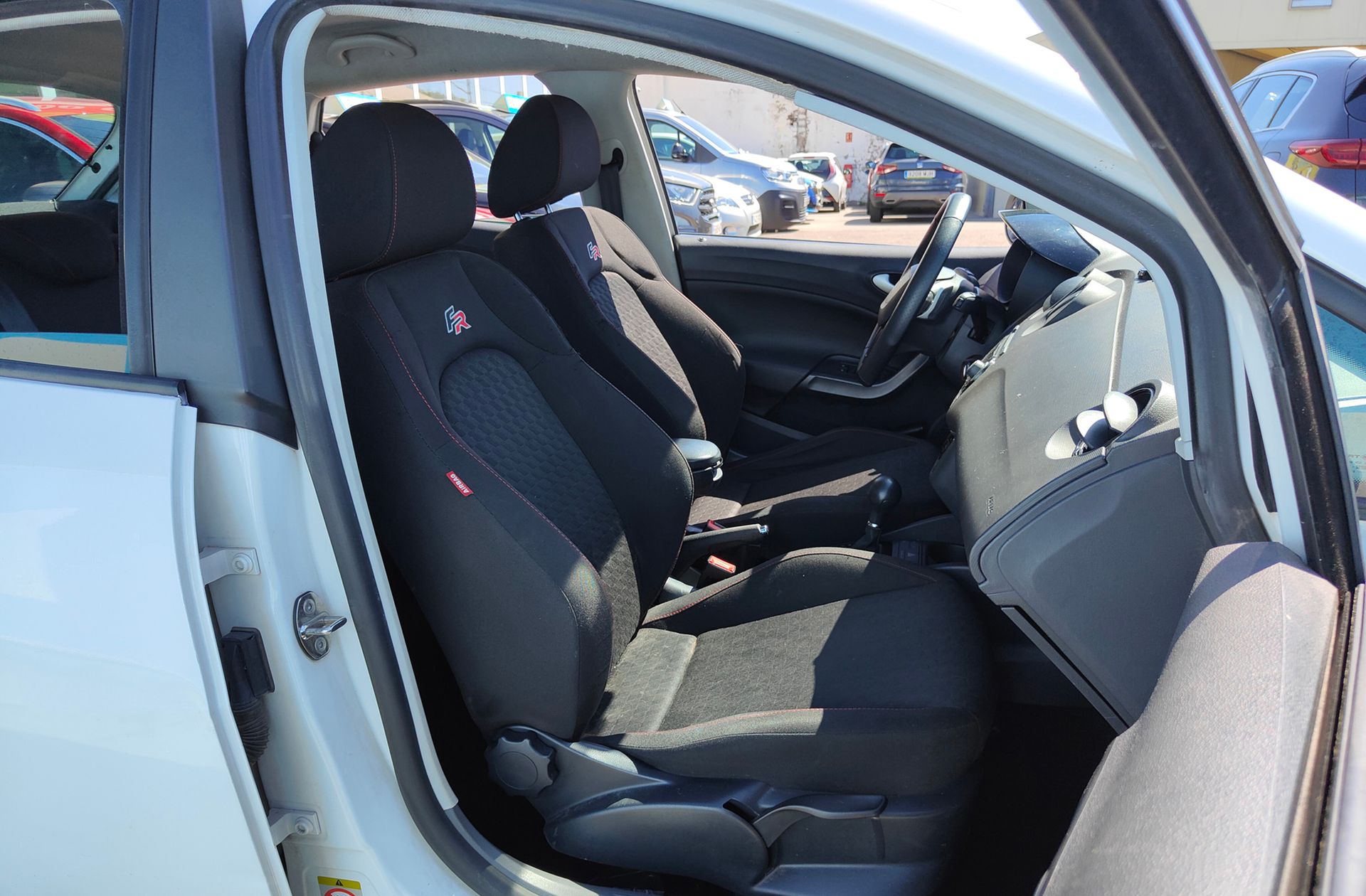 SEAT Ibiza 1.4 TSI FR DSG - foto 15