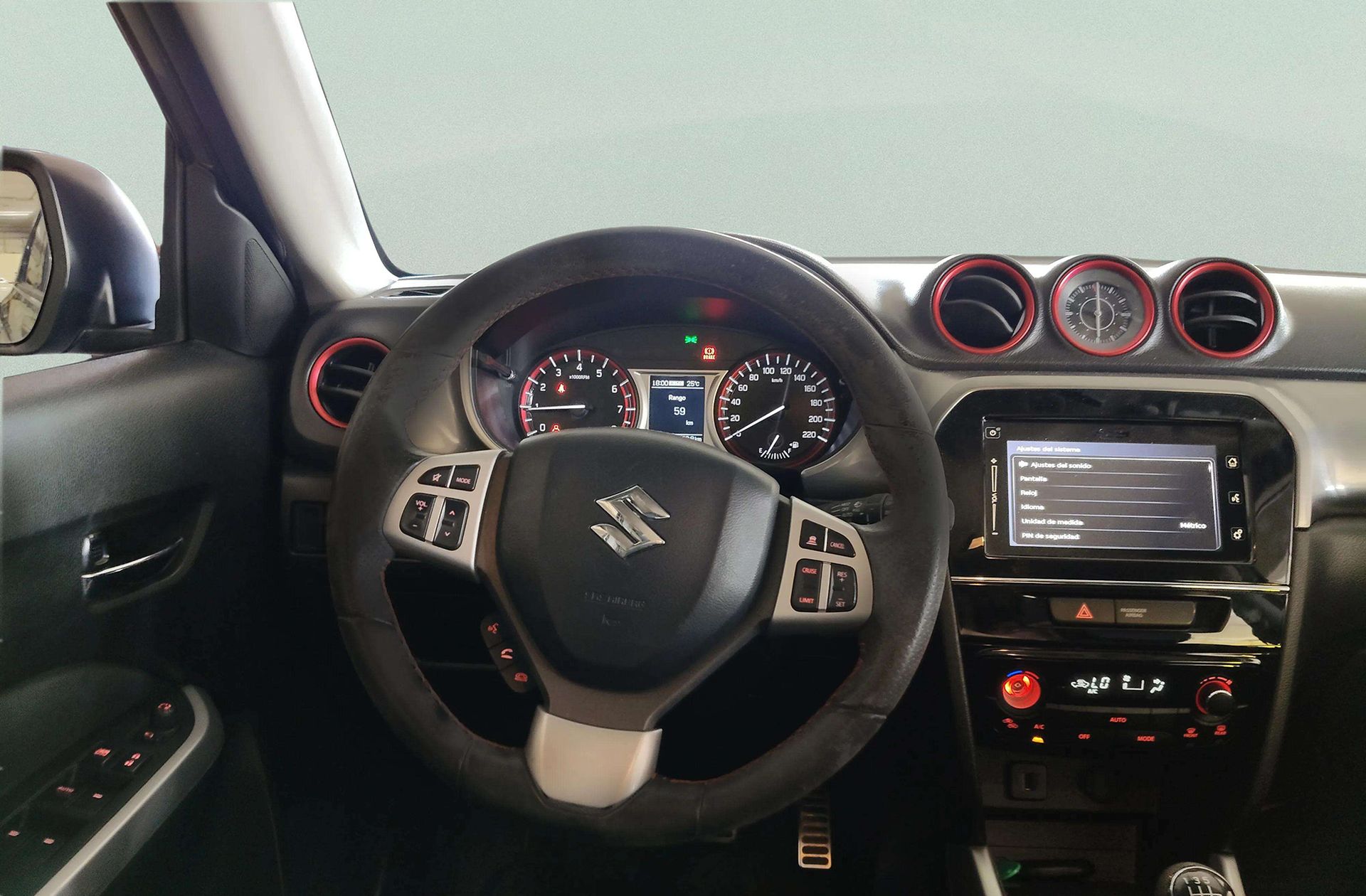 Suzuki Vitara 1.4 Turbo S 4WD - foto 28