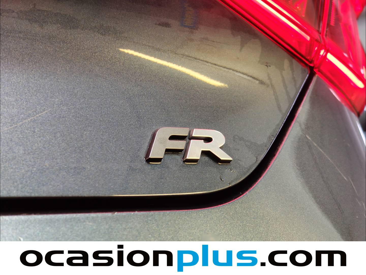 Extras y acabados del Seat León SEAT León 1.5 TSI S&S FR (150 CV)