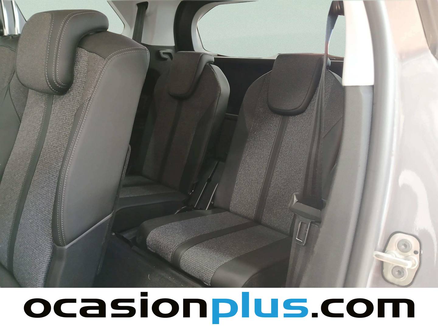 Foto asientos delanteros Peugeot 5008 Peugeot 5008 BlueHDi 130 S&S Allure (130 CV) 7 Plazas