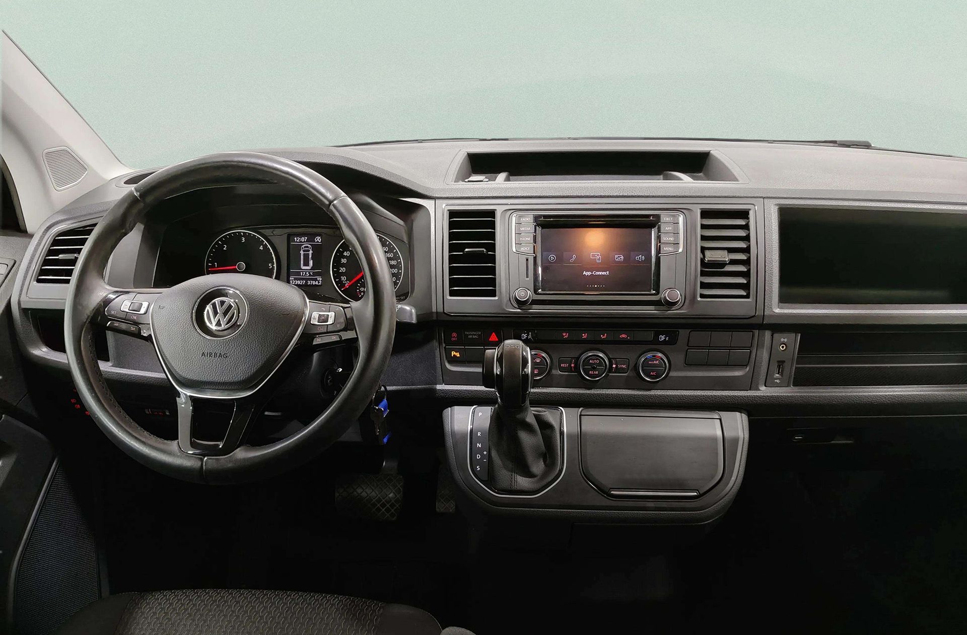 Volkswagen Multivan The Original Corto 2.0 TDI BMT DSG 7 plazas - foto 7