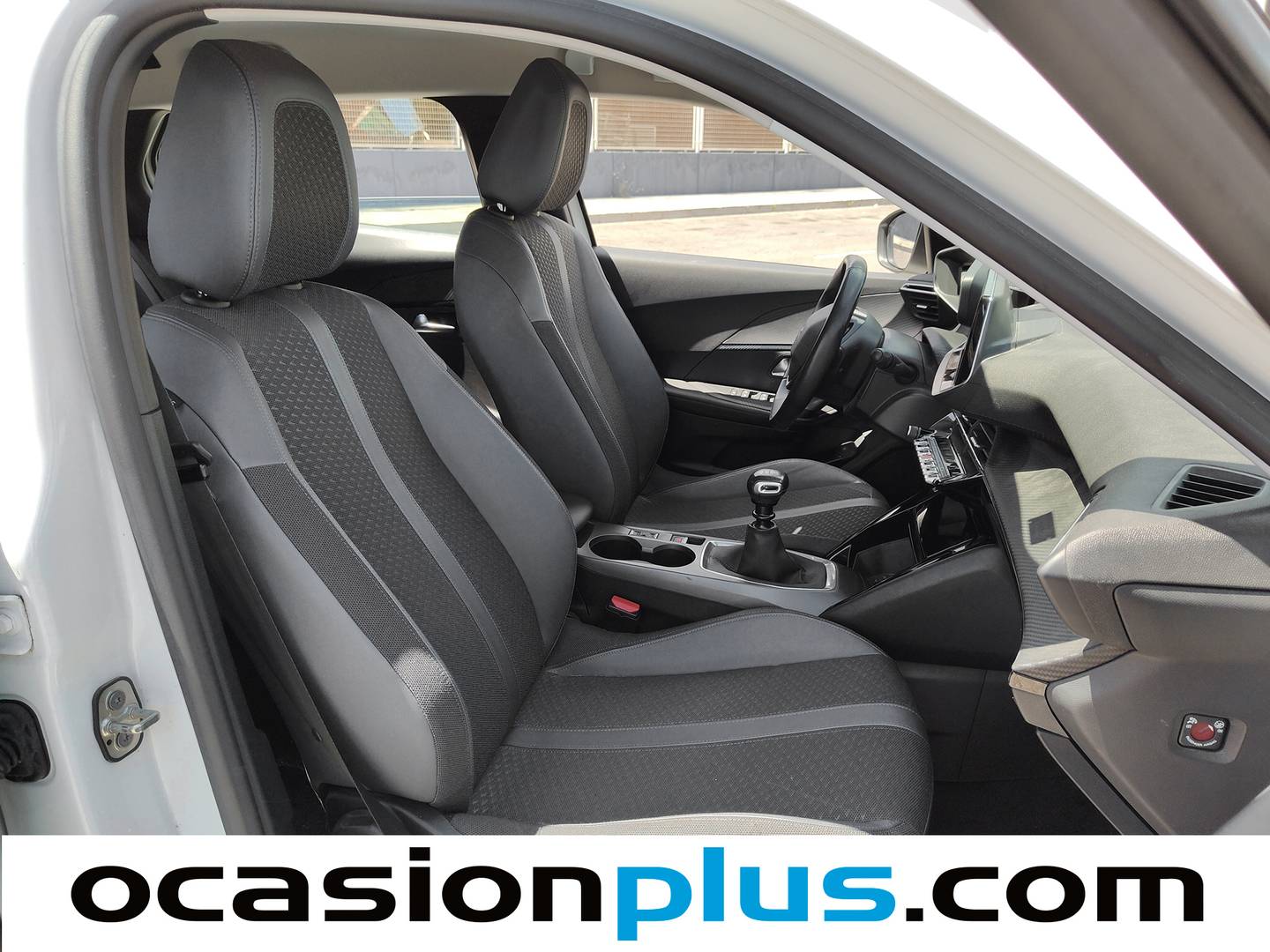 Acabados Peugeot 2008 Peugeot 2008 PureTech 100 S&S Allure (100 CV)