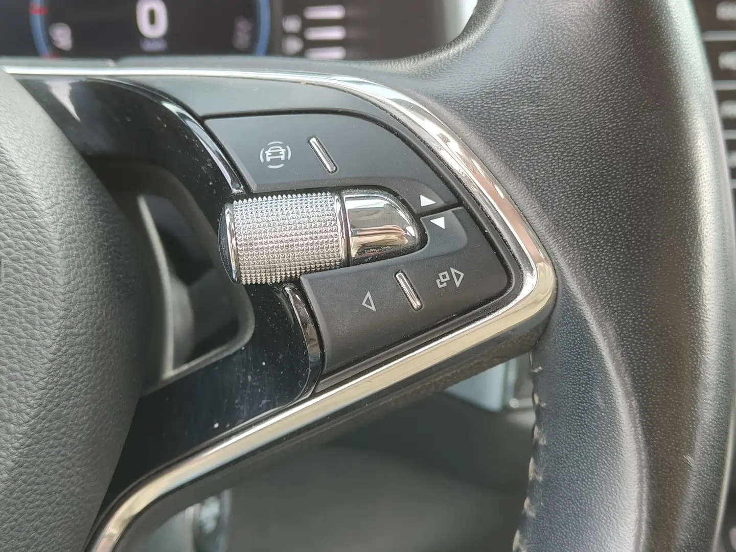 Foto Skoda Kodiaq Skoda Kodiaq 1.5 TSI Ambition 4x2 DSG  (150 CV)