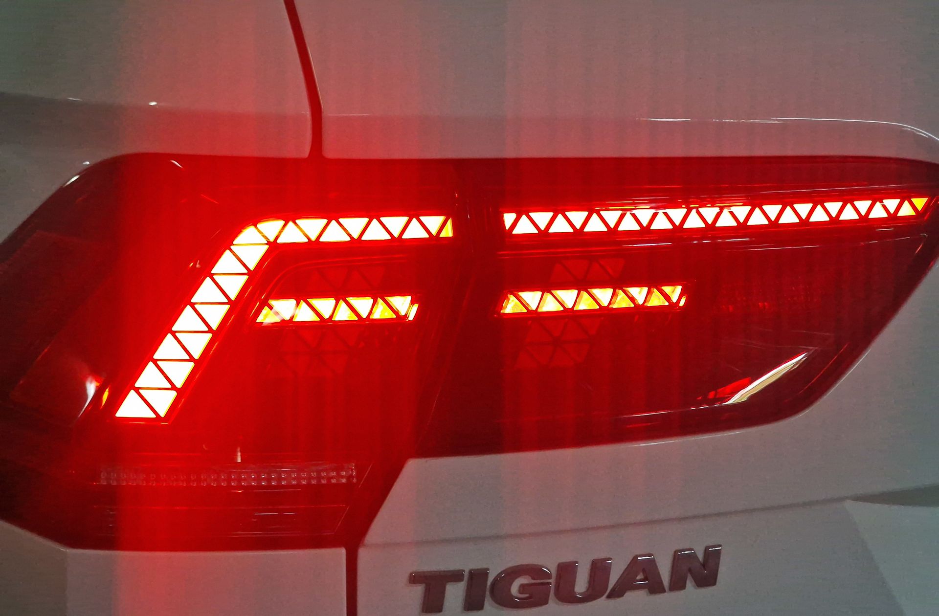 Volkswagen Tiguan Sport 2.0 TDI DSG - foto 20