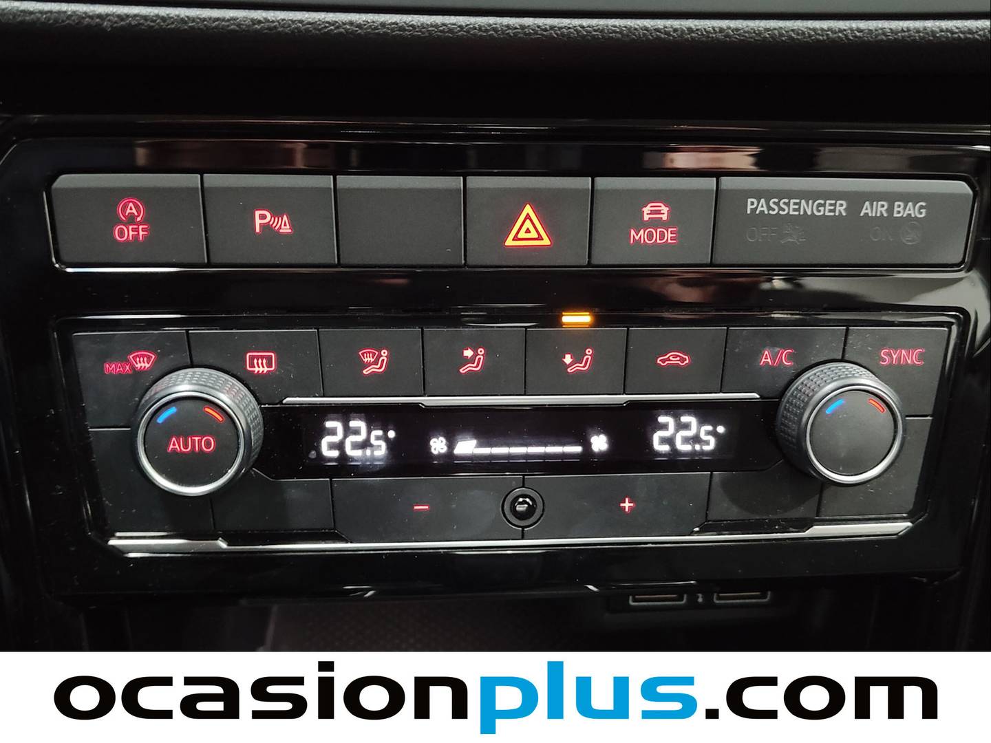 Foto Volkswagen T-Cross Volkswagen T-Cross Sport 1.0 TSI (115 CV) DSG