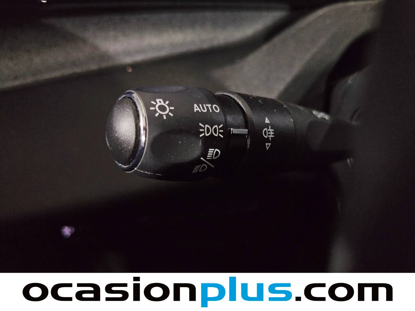 Peugeot 408 Peugeot 408 Allure Hybrid eDCS6 (136 CV) seminuevo