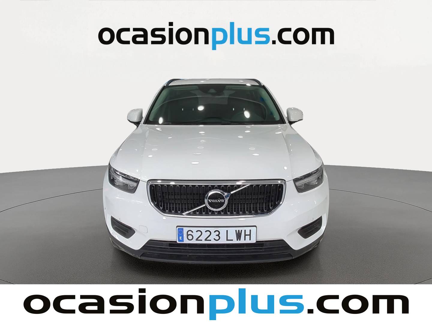 Foto Volvo XC40 Volvo XC40 T2 Momentum Core Auto (129 CV)