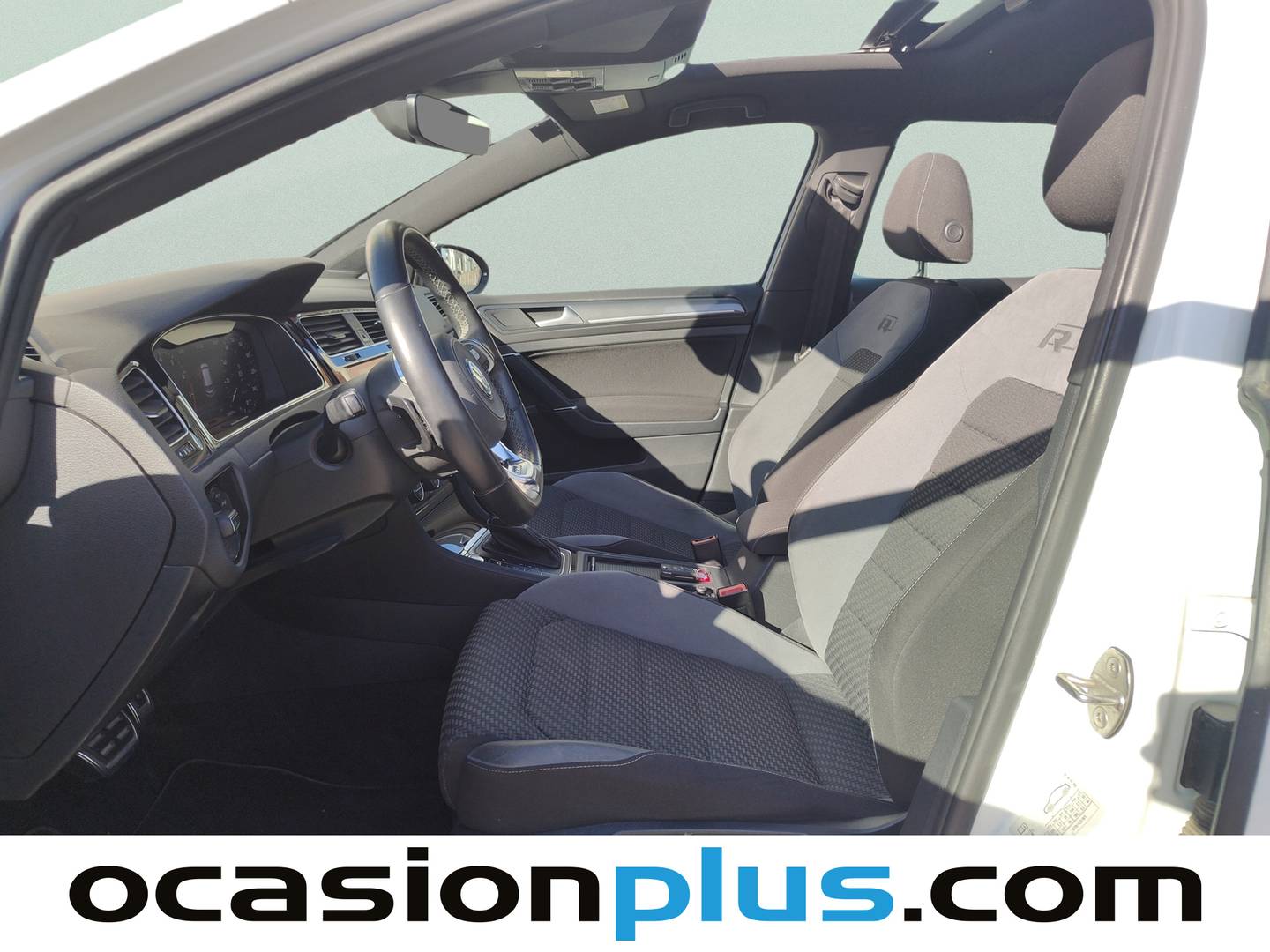 Foto asientos traseros Volkswagen Golf Volkswagen Golf Sport 1.5 TSI Evo (150 CV) DSG Pack R-Line