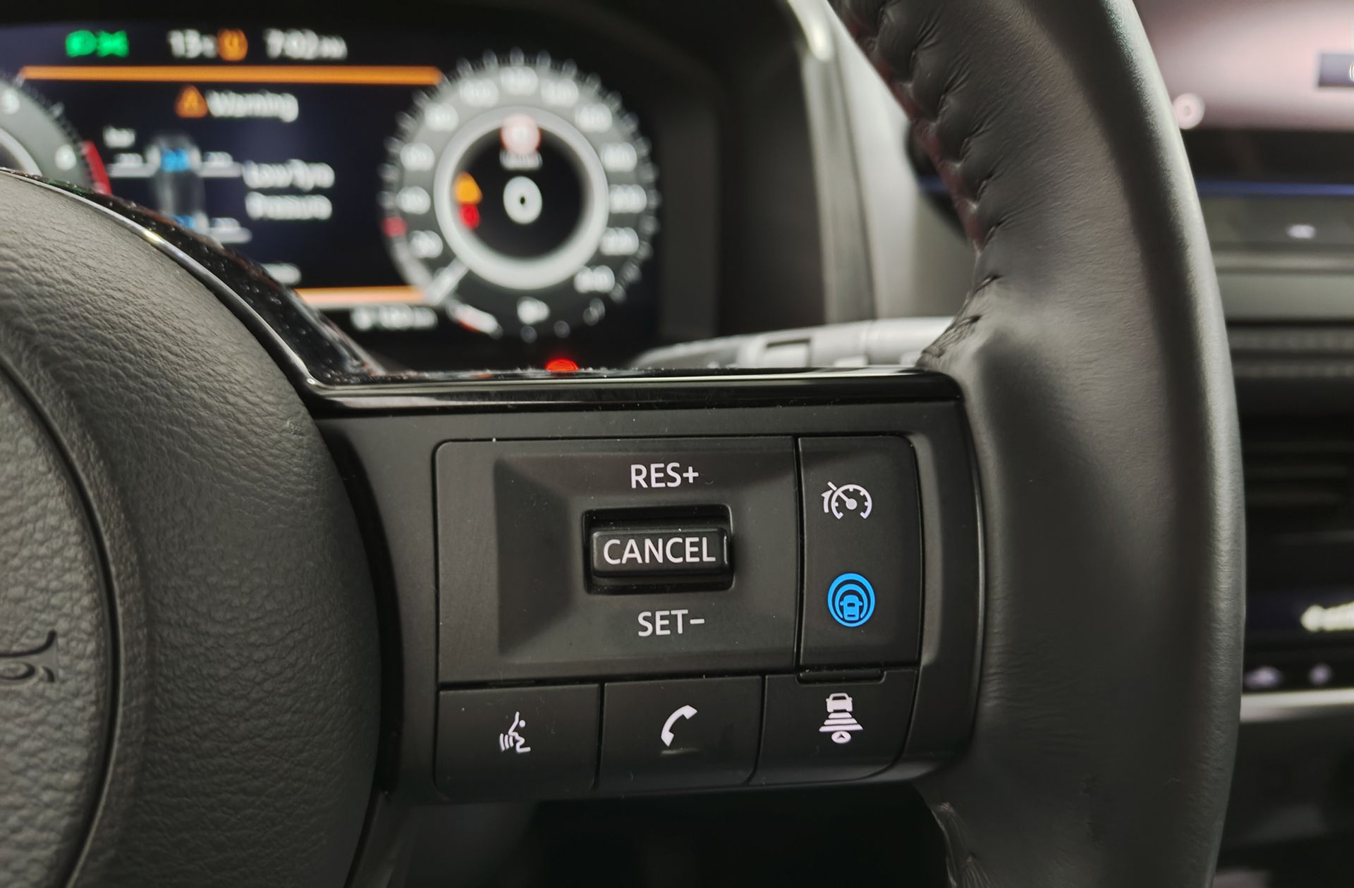Nissan Qashqai DIG-T 140 N-Connecta - foto 26