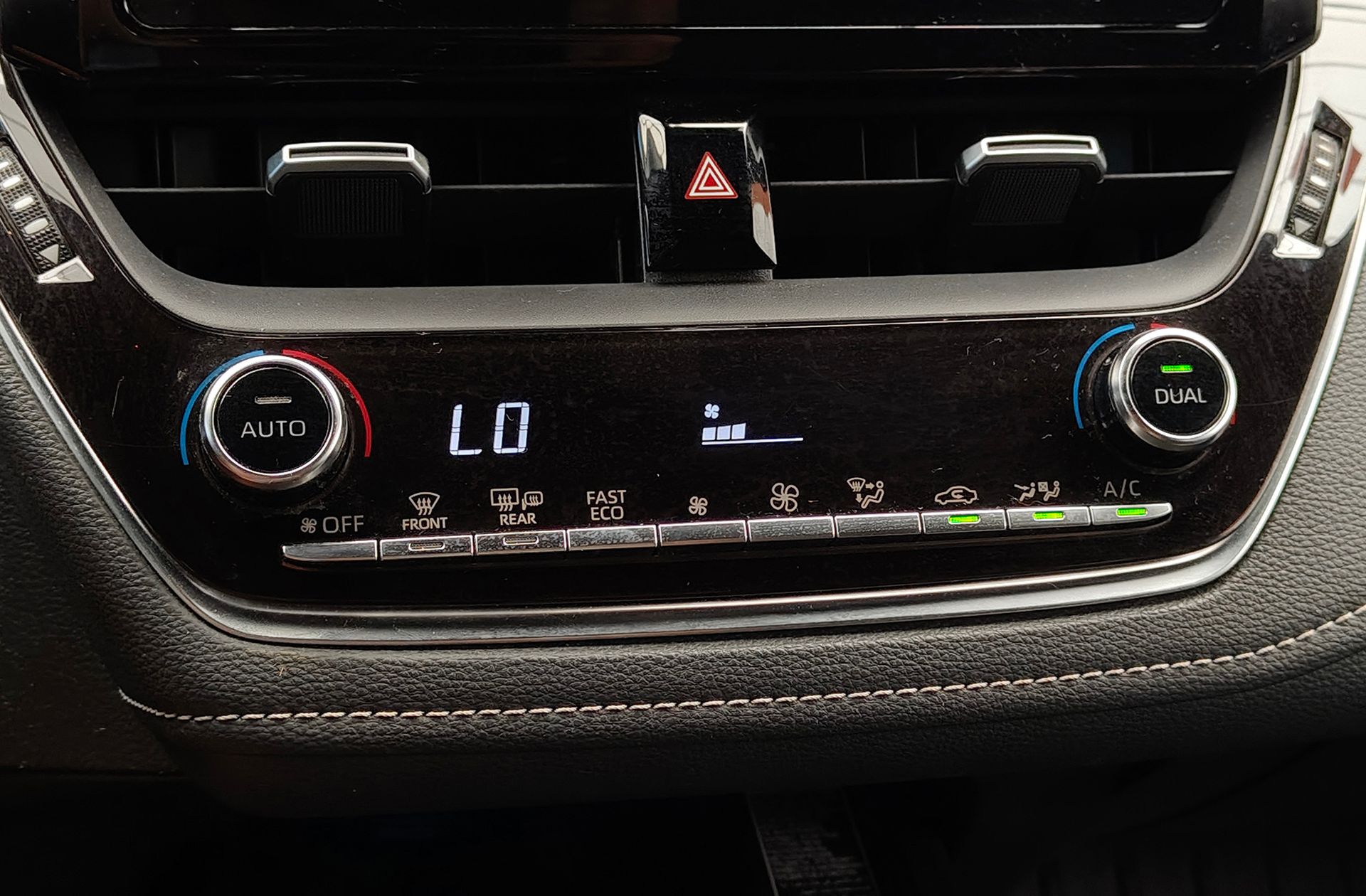 Toyota Corolla Touring Sports 180H Feel! E-CVT - foto 33