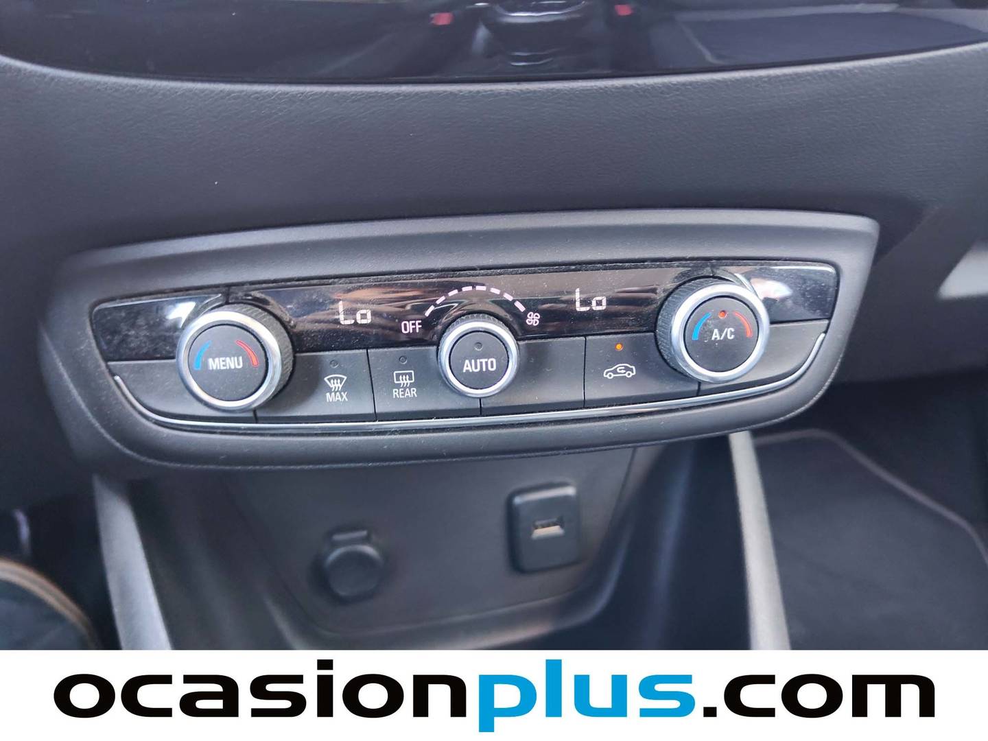 Foto Opel Crossland X Opel Crossland X 1.2 S&S Design Line 120 Aniversario (110 CV)