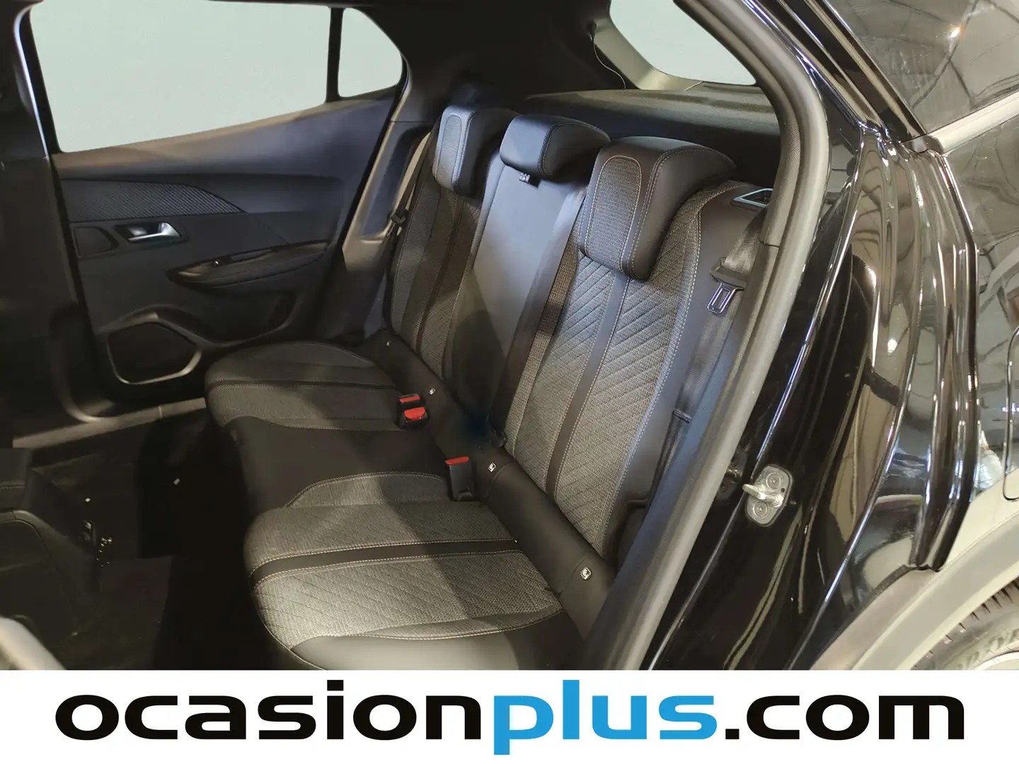 Foto Peugeot 2008 Peugeot 2008 Allure Hybrid eDCS6  (145 CV)