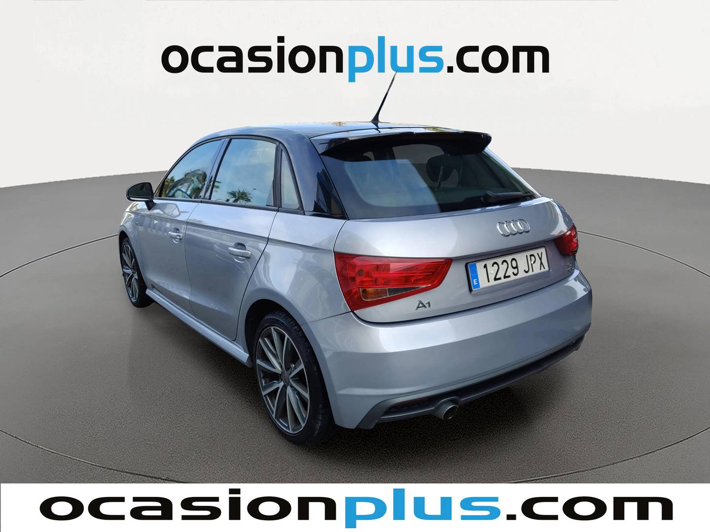 Foto trasera Audi A1 Audi A1 Sportback Adrenalin 1.4 TDI ultra  (90 CV) Pack S-Line izquierda