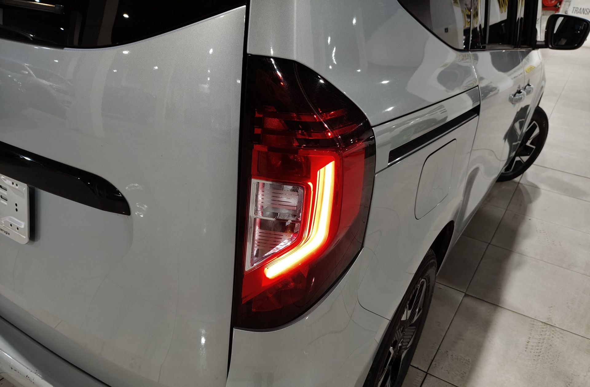 Nissan Townstar 1.3G L1 Tekna - foto 16