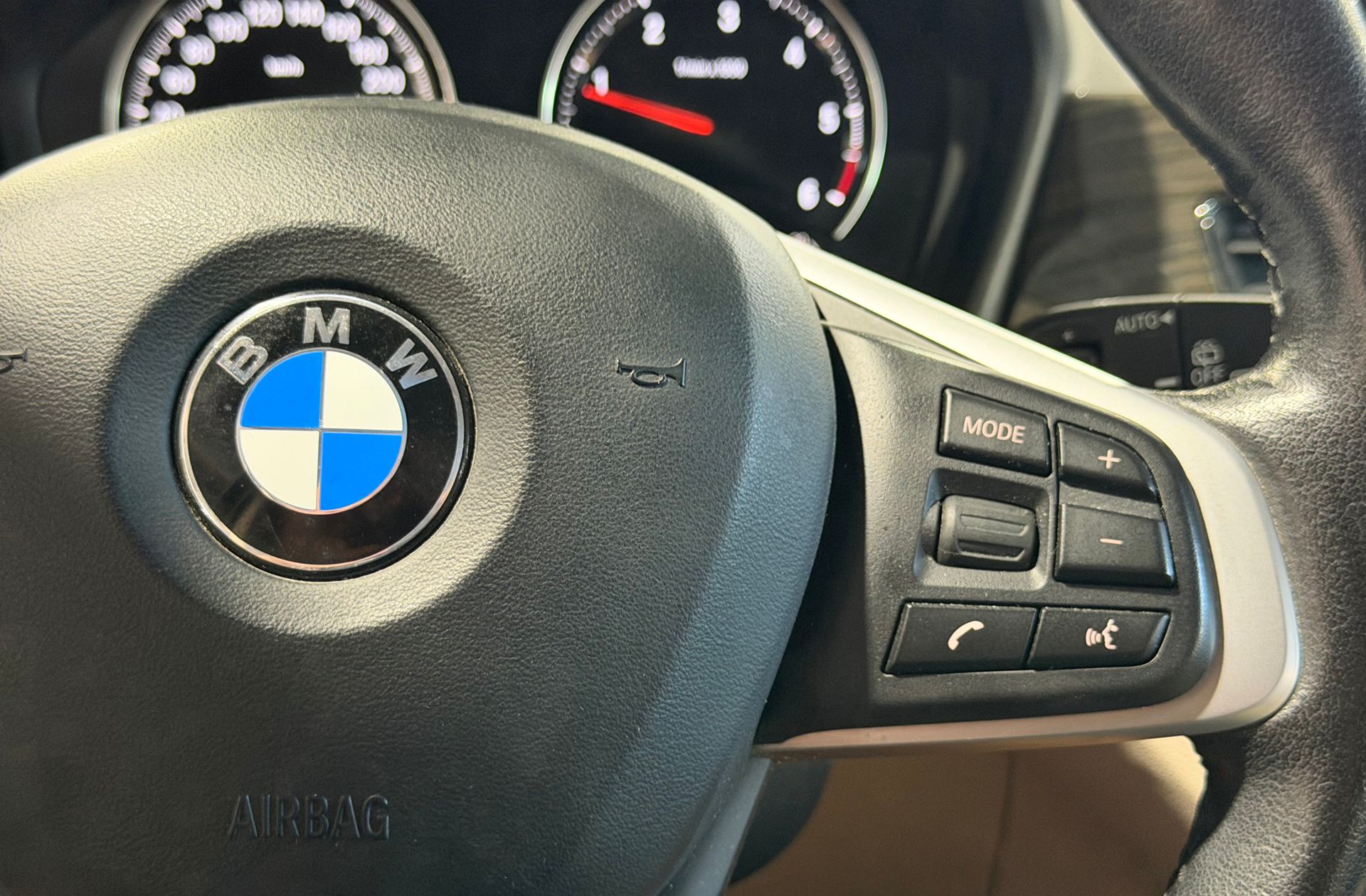 BMW X1 sDrive18d - foto 30