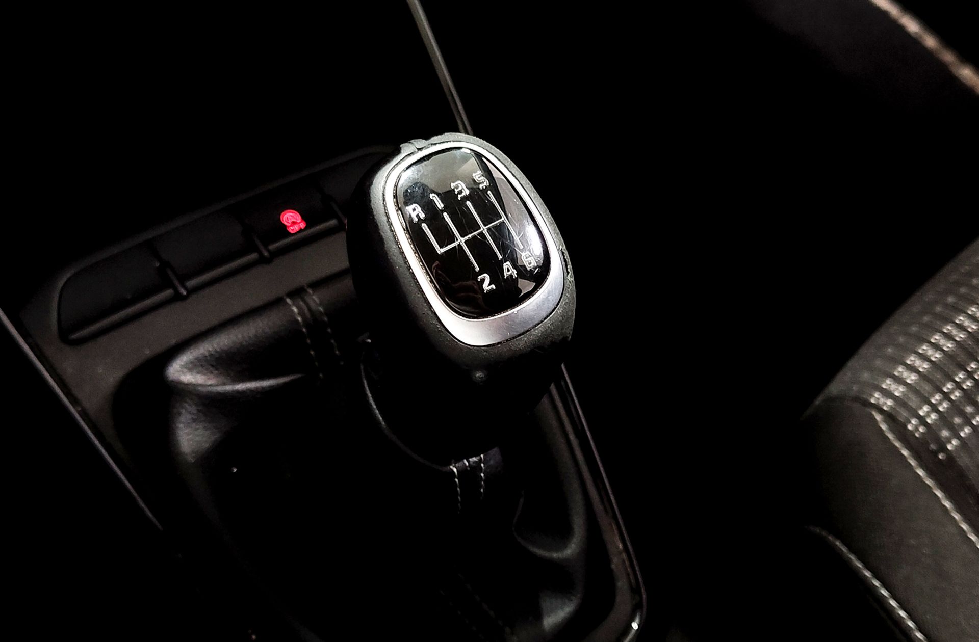 Kia Stonic 1.0 T-GDi Eco-Dynamic Drive - foto 5