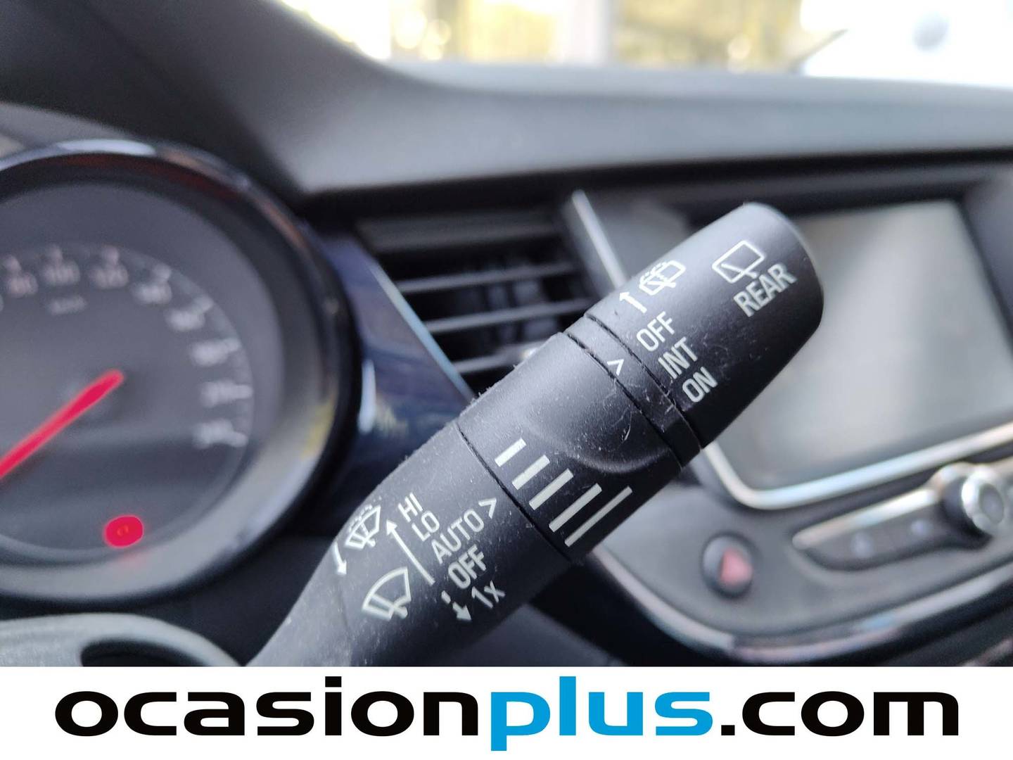 Foto Opel Crossland X Opel Crossland X 1.2 S&S Design Line 120 Aniversario (110 CV)