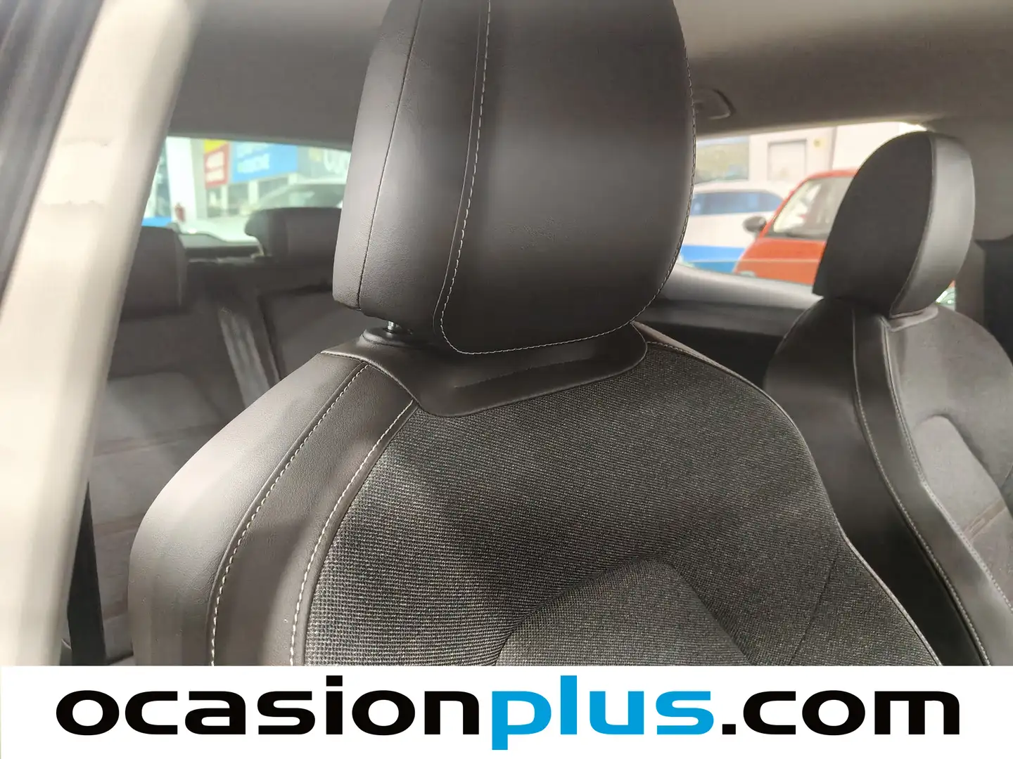 Foto Seat León SEAT León 1.5 eTSI S&S Xcellence Go L DSG (150 CV)