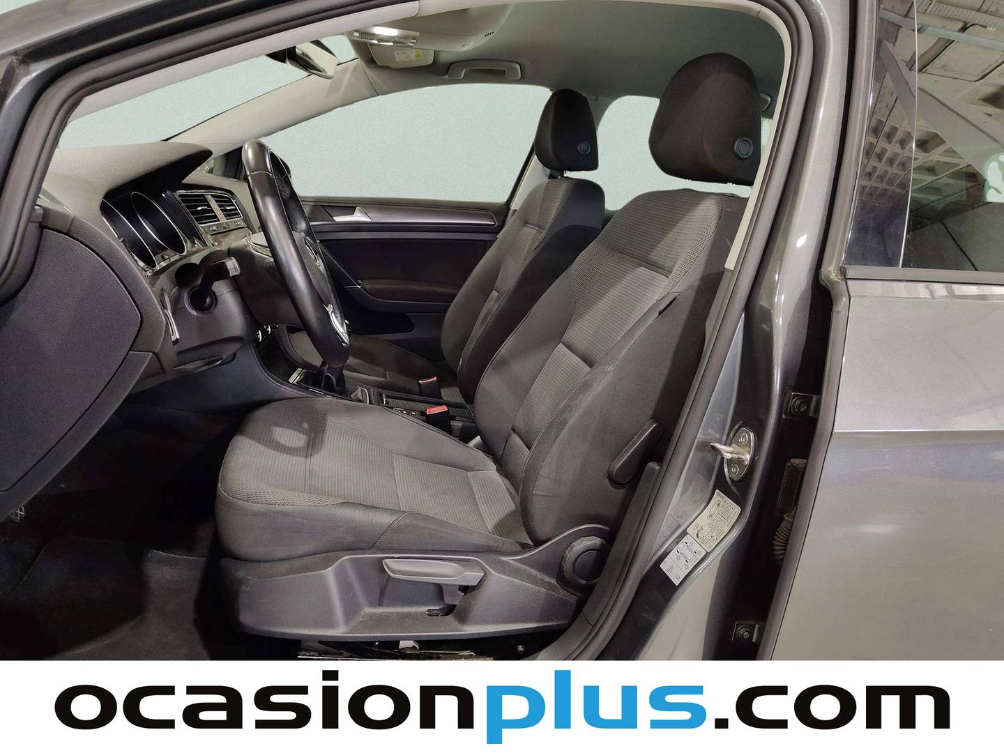 Foto asientos delanteros Volkswagen Golf Volkswagen Golf Advance 1.4 TSI (125 CV)