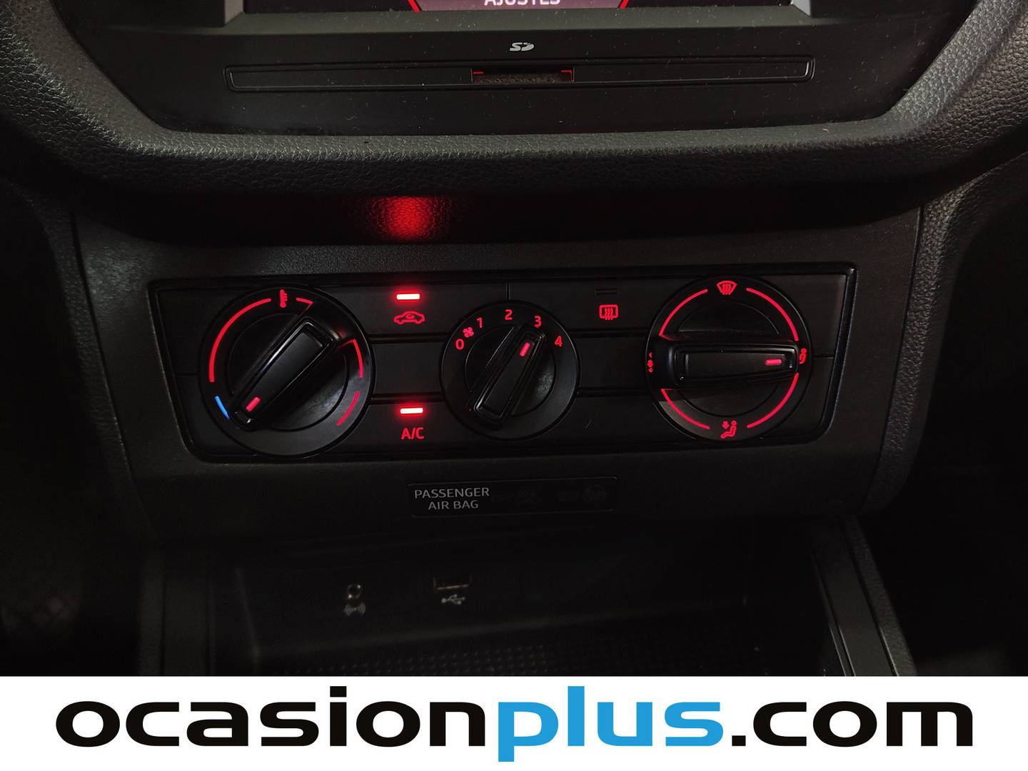 Equipamiento del Seat Ibiza Seat Ibiza 1.0 Reference Plus (75 CV)