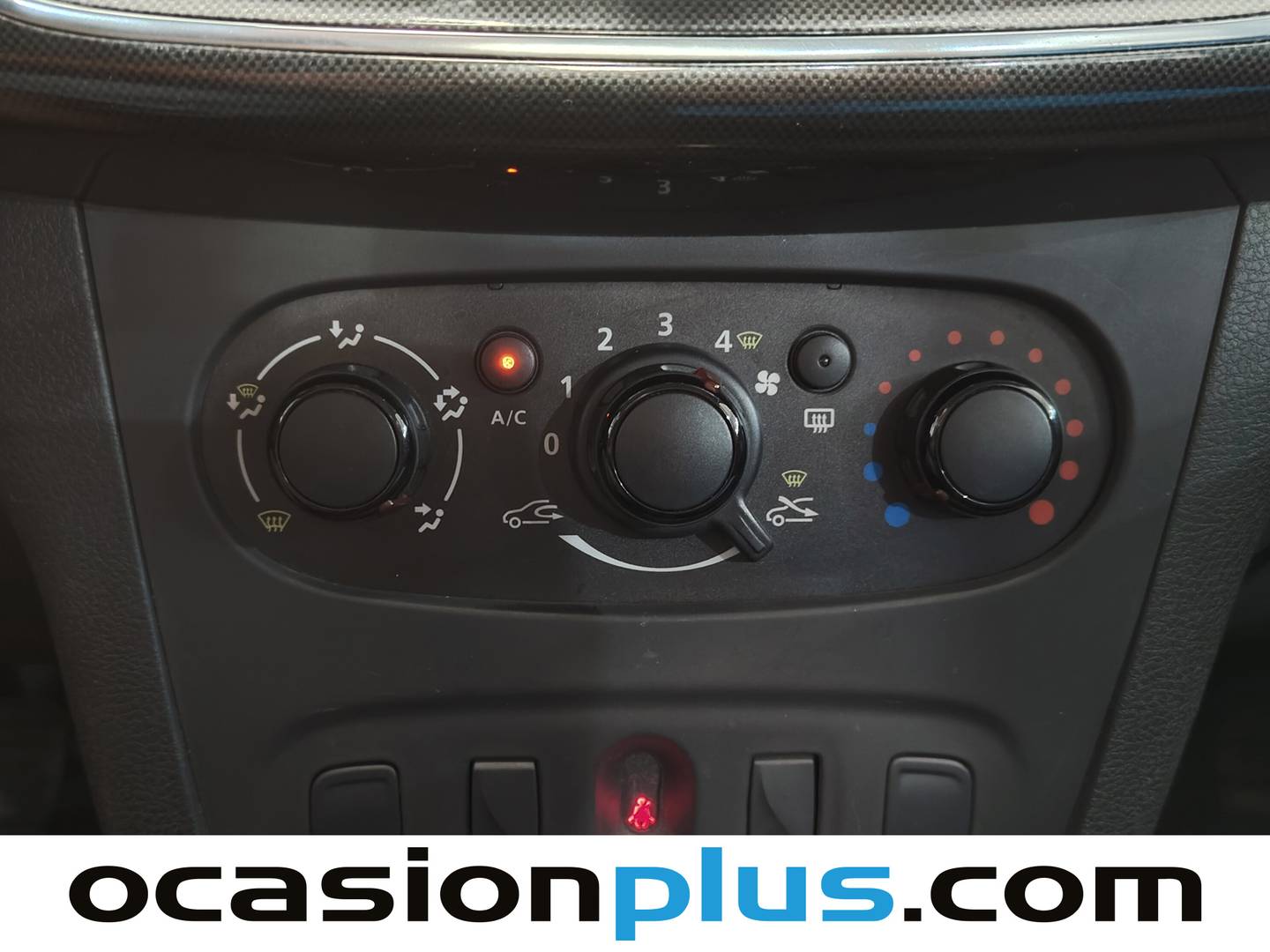 Extras y acabados del Dacia Logan Dacia Logan MCV Ambiance (73 CV)