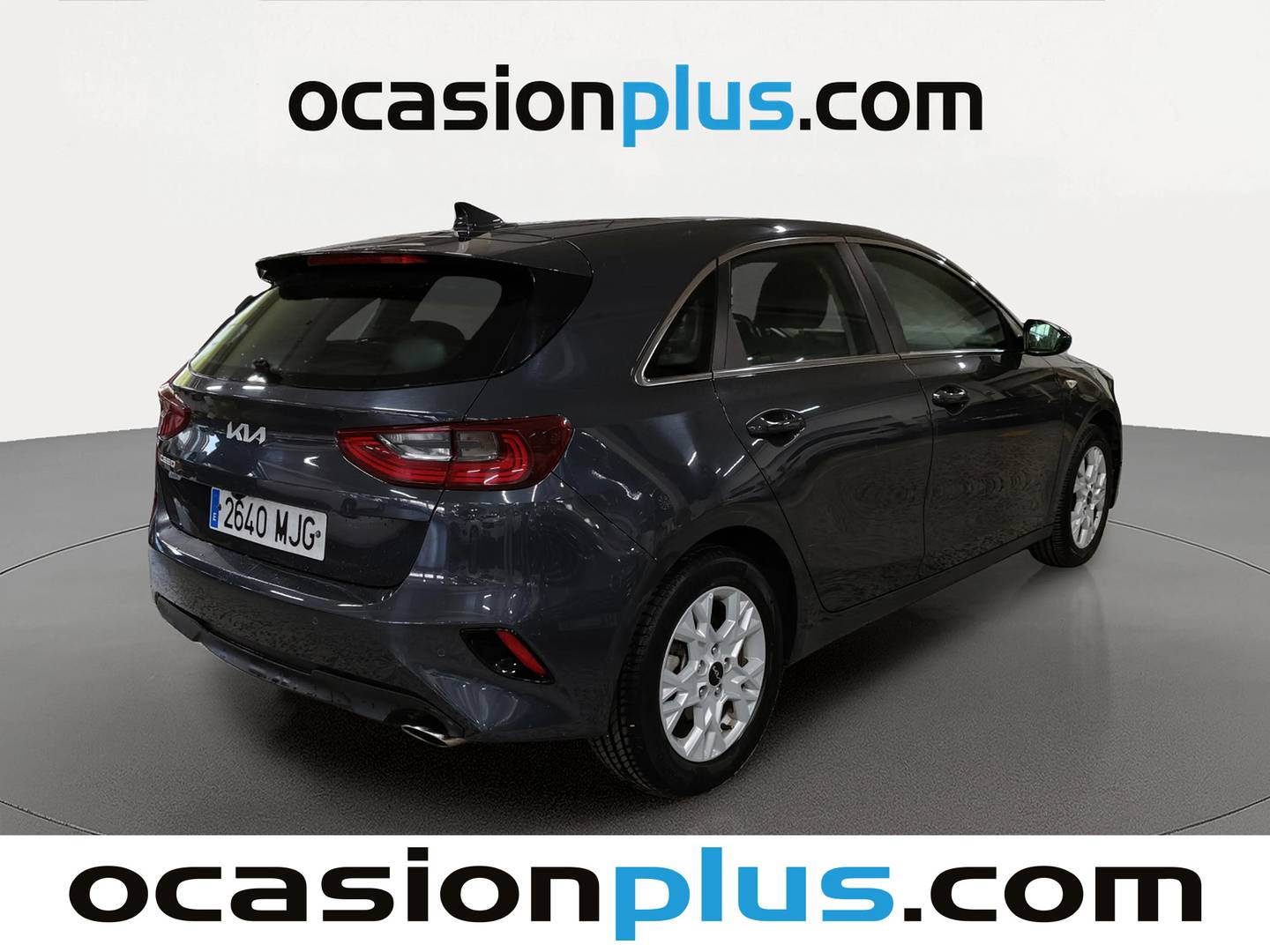 Foto trasera KIA Ceed KIA Ceed 1.6 MHEV iMT Drive (136 CV) derecha