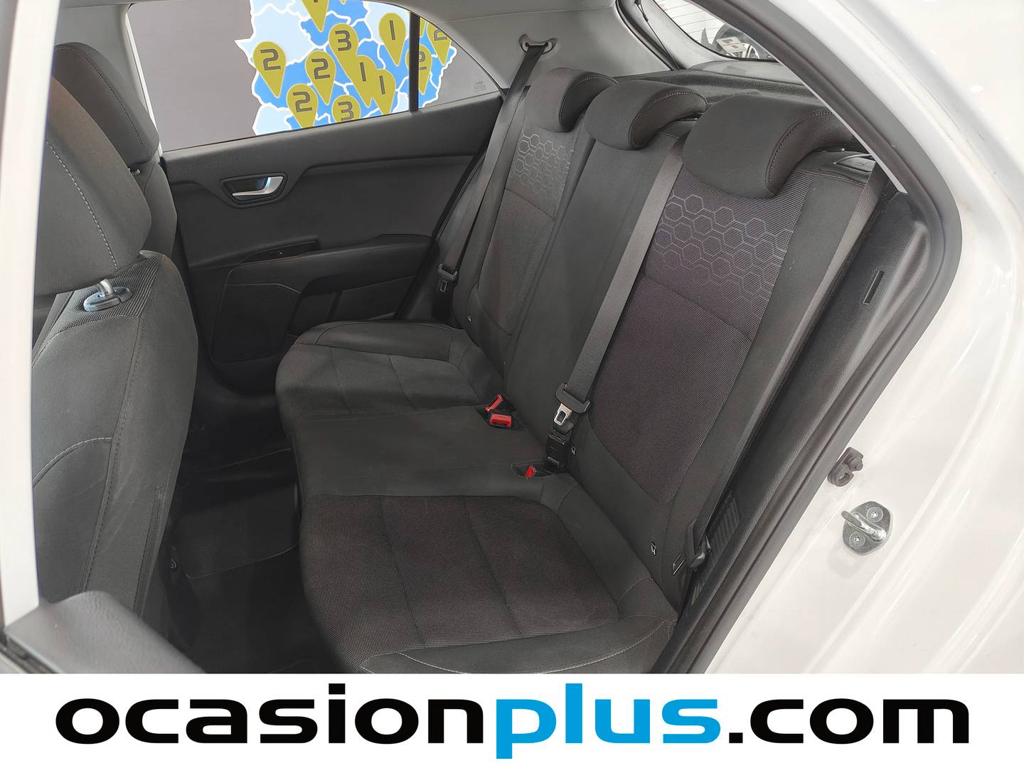 Foto asientos traseros KIA Rio KIA Rio 1.0 T-GDi MHEV iMT Drive (100 CV)