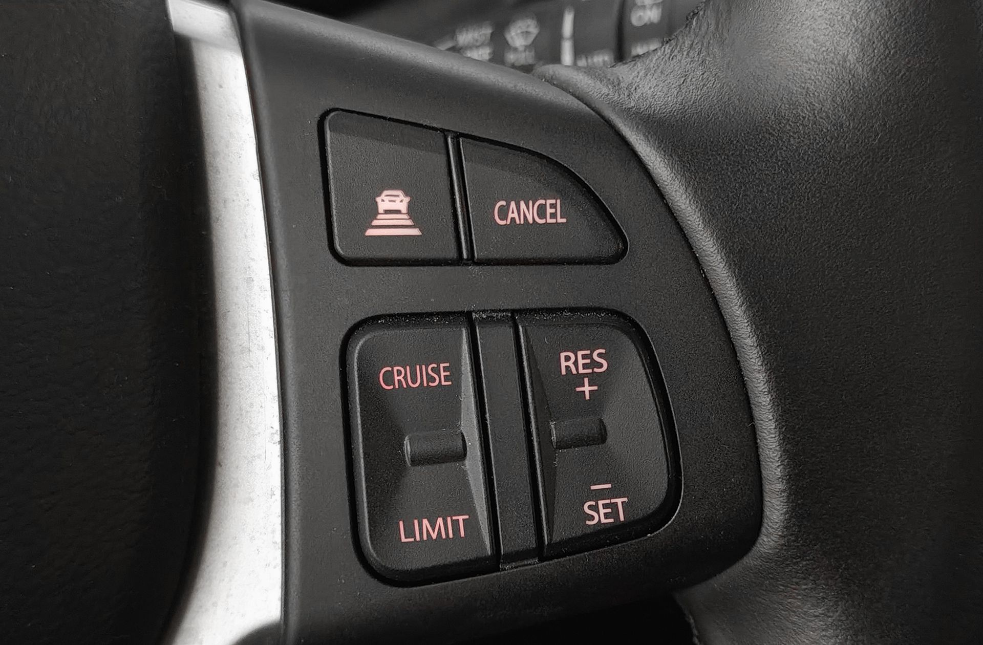 Suzuki S-Cross 1.4T Mild Hybrid S2 4WD - foto 28