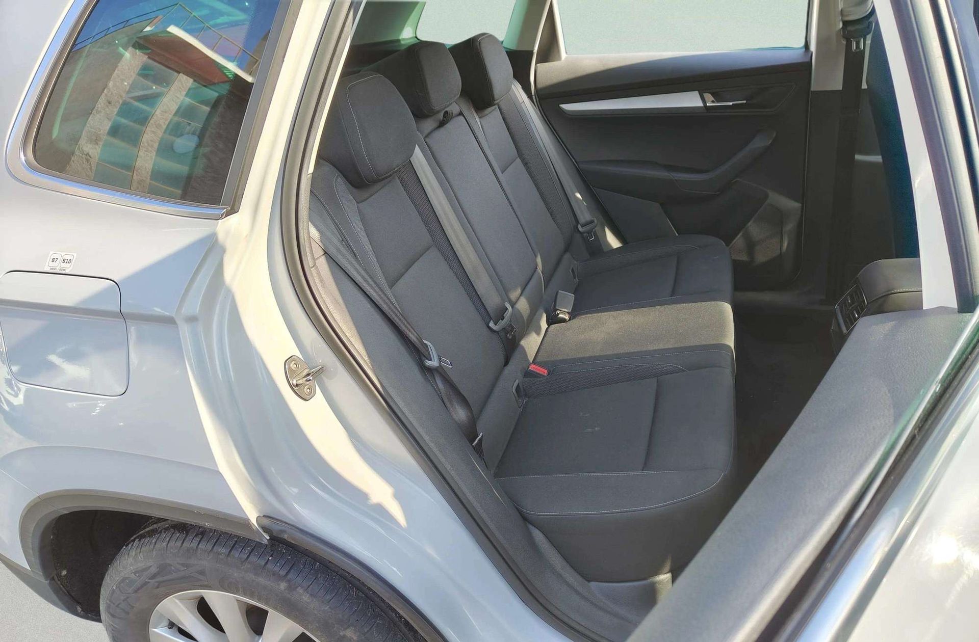 Škoda Karoq 2.0 TDI Selection - foto 17