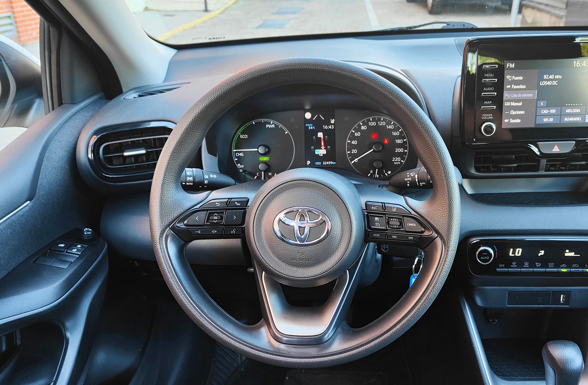 Toyota Yaris 120H Business Plus - foto 18