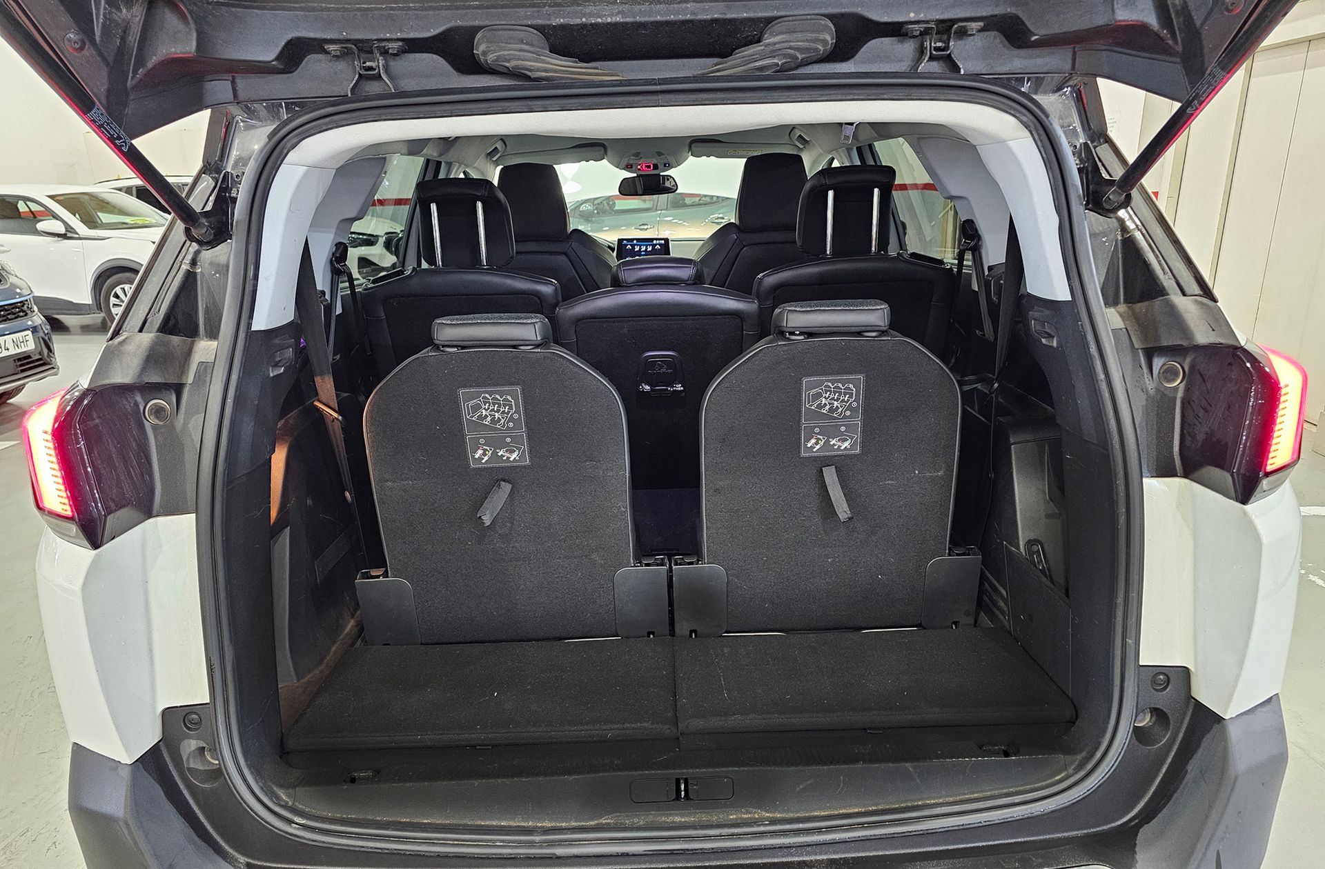 Peugeot 5008 PureTech 130 Allure 7 plazas - foto 20