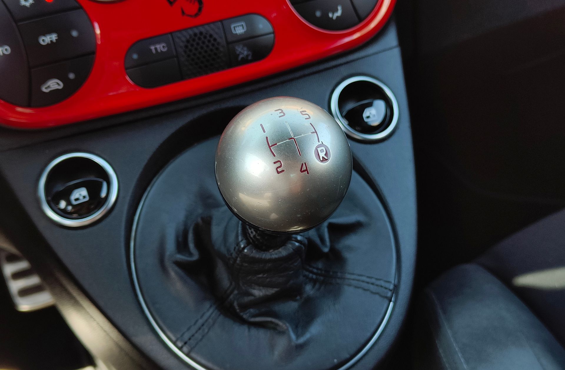Abarth 500 1.4 16v T-Jet 595 Competizione - foto 5