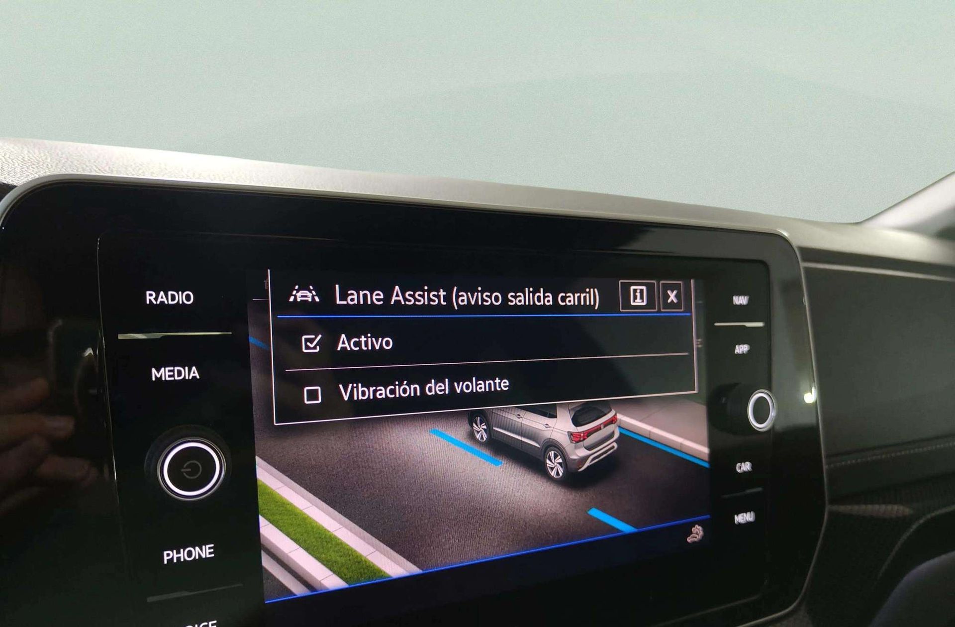 Volkswagen T-Cross R-Line 1.0 TSI DSG - foto 14